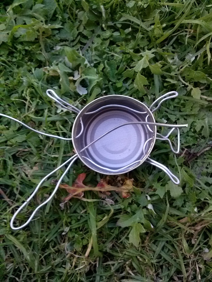 21 Step 19 Pull The Metal Wire Through the Sixth Hole.jpg