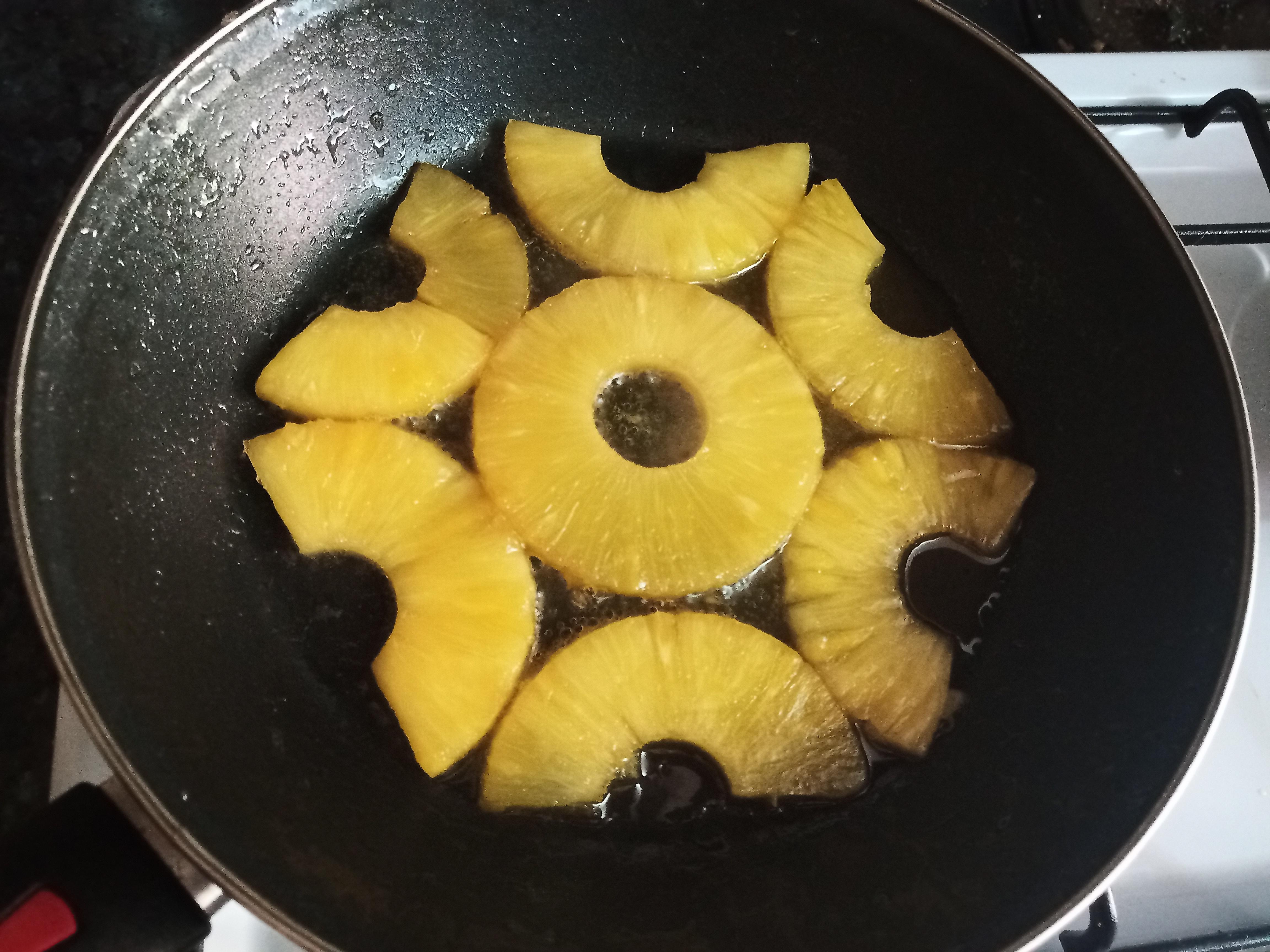 6-pineapple.jpg