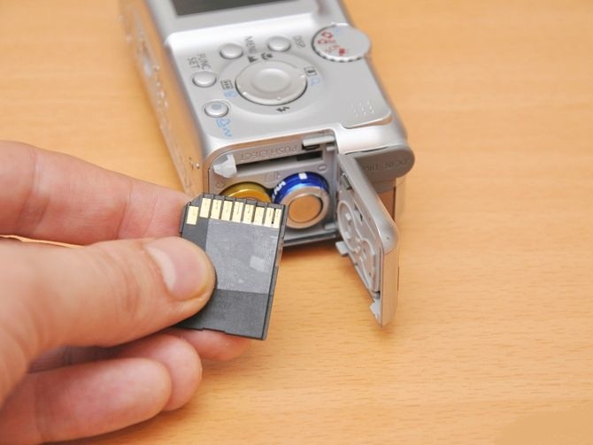 670px-Fix-a-Broken-Lock-on-SD-Cards-Step-6-Version-2.jpg