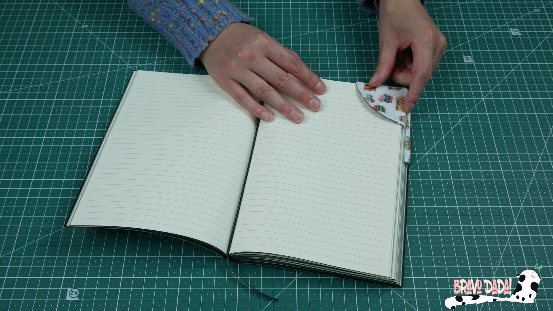 78 Corner bookmarks.jpg