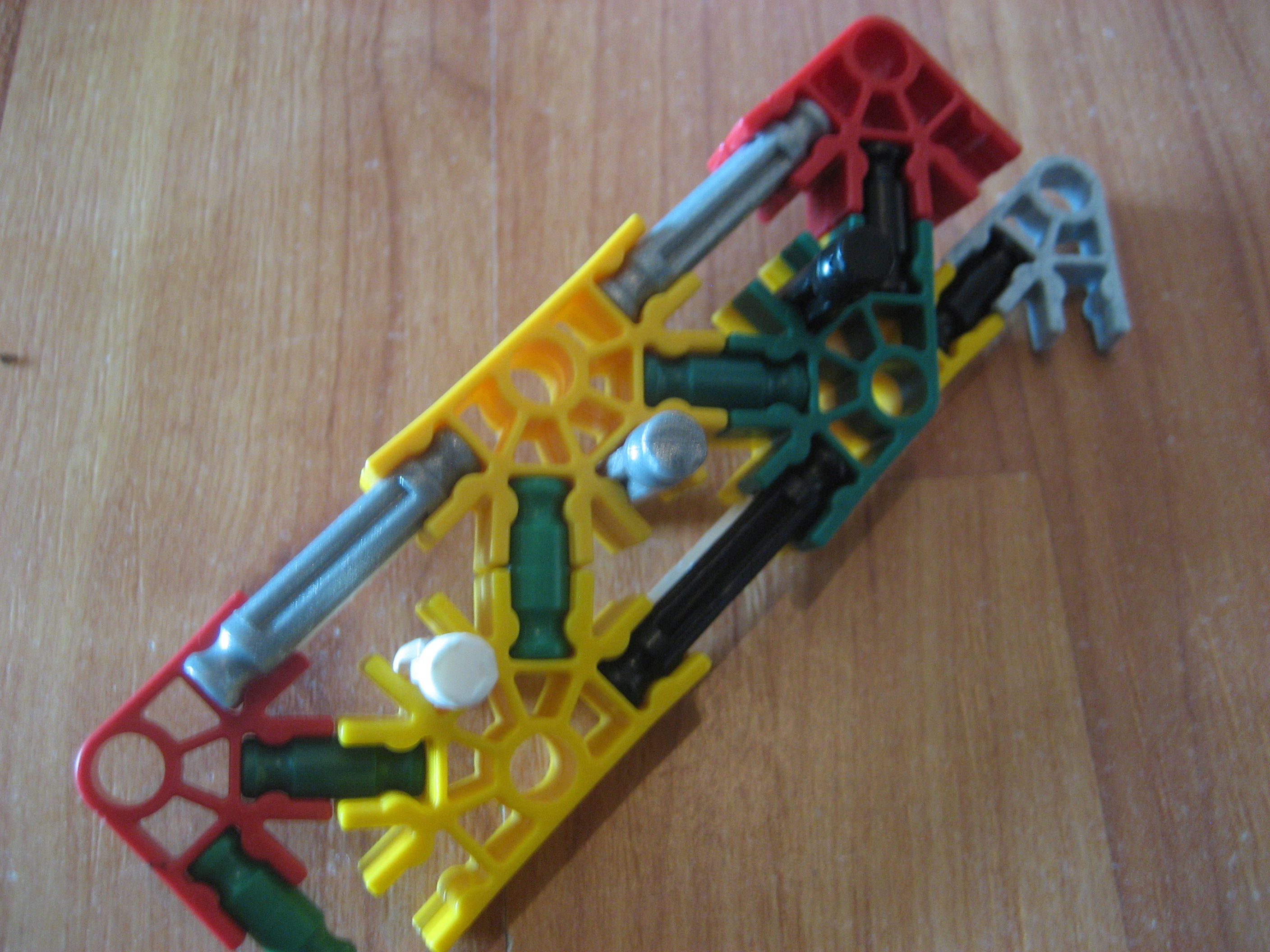 AA-12 (knex 5) 006.jpg