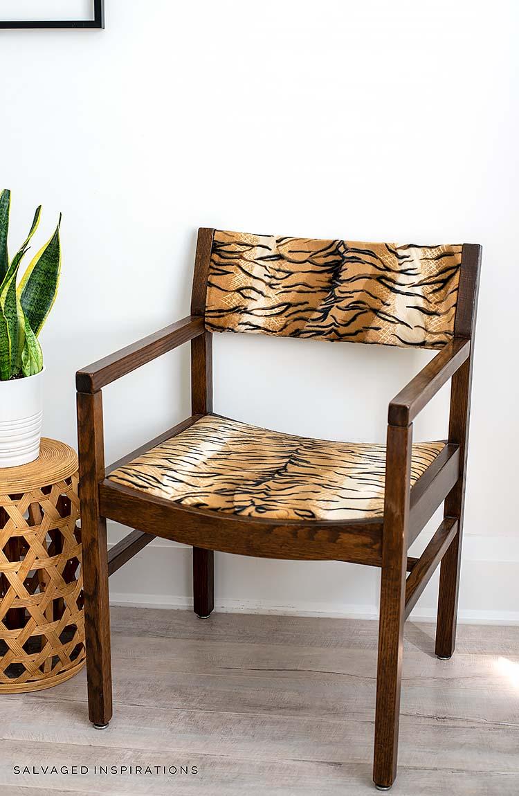 Animal-Print-Accent-Chair.jpg