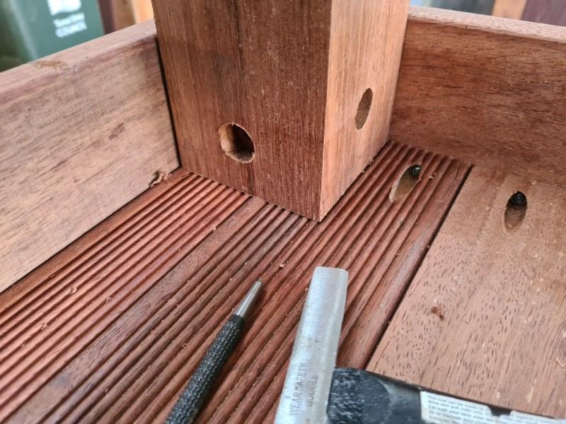 DIY Outdoor bar table (28).jpg