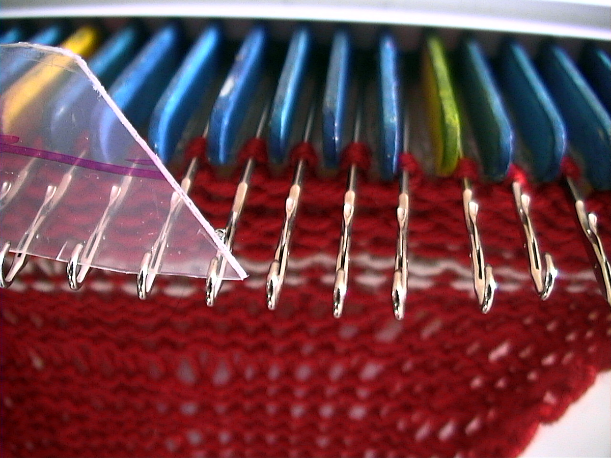 DVC07513 open latches - Copy.png