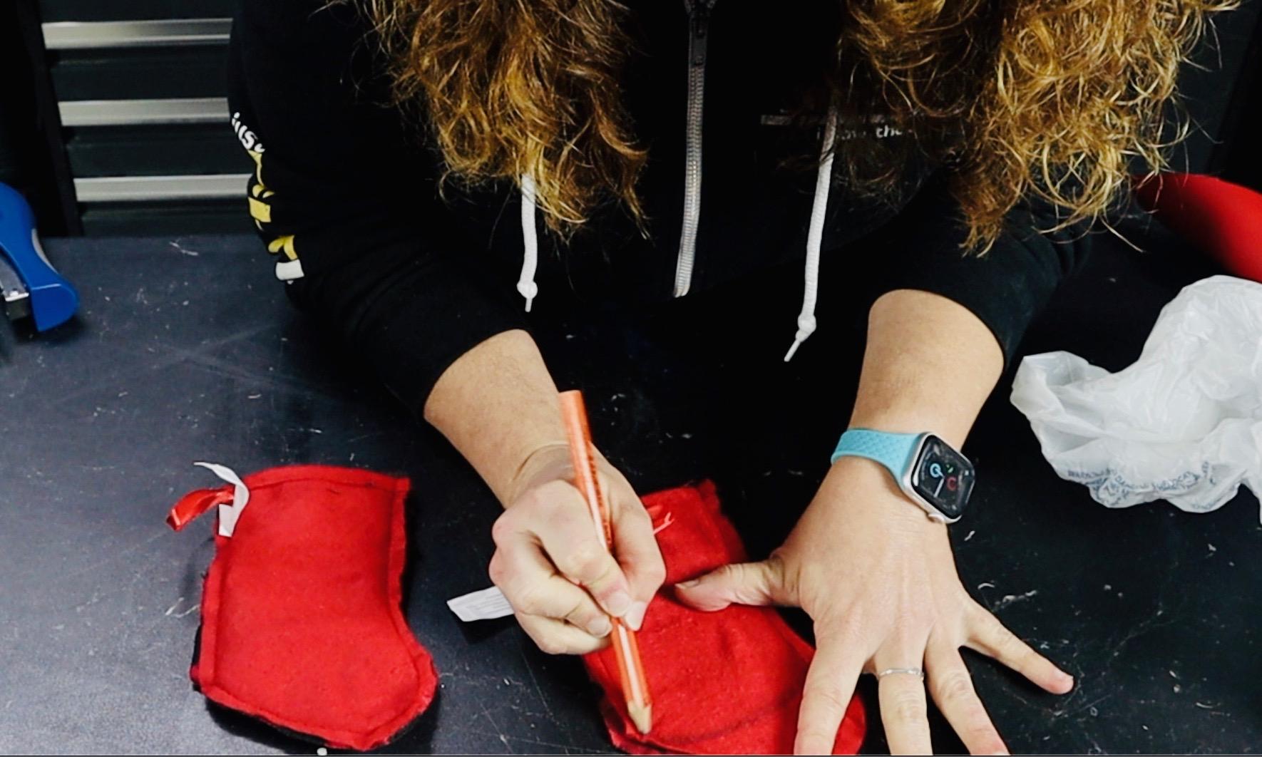 Just-Might-DIY-Gnome-Gloves - 1.jpg