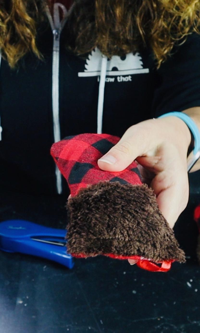 Just-Might-DIY-Gnome-Gloves - 6.jpg