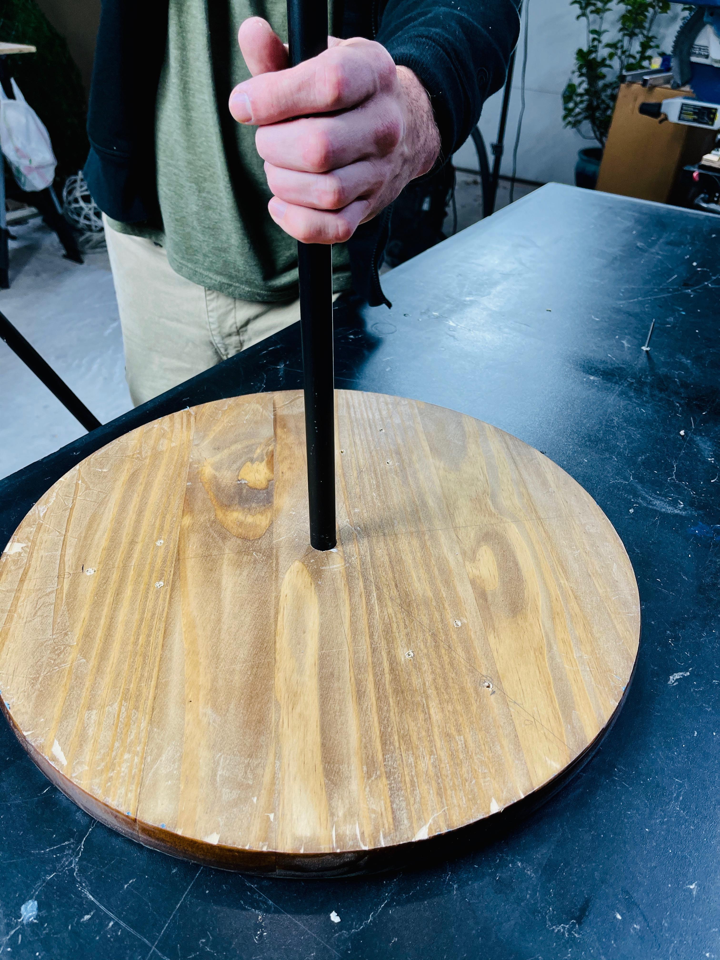 Just-Might-DIY-Snowman-Stand - 5.jpg