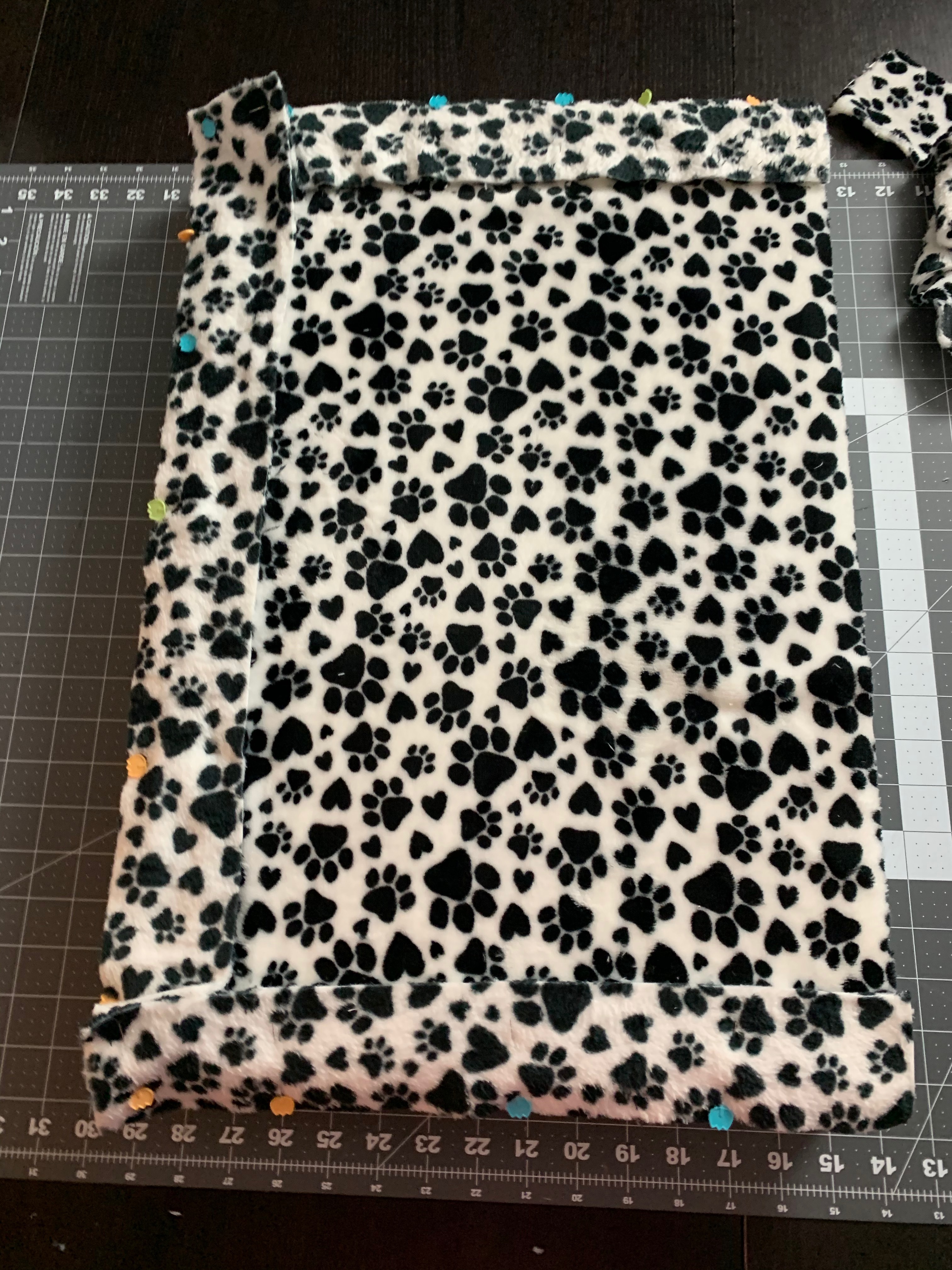 JustMightDIY-MCM-Dog-Bed-sew - 5.jpg