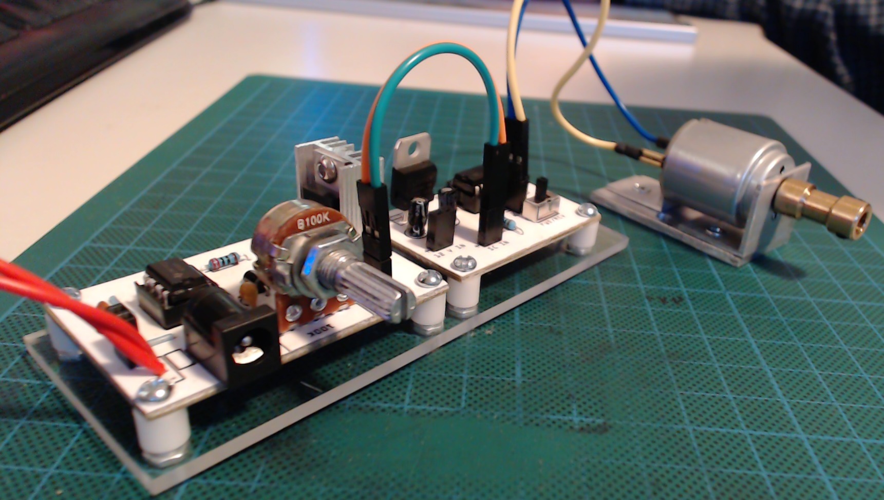 L239D Direction Control 02.jpg