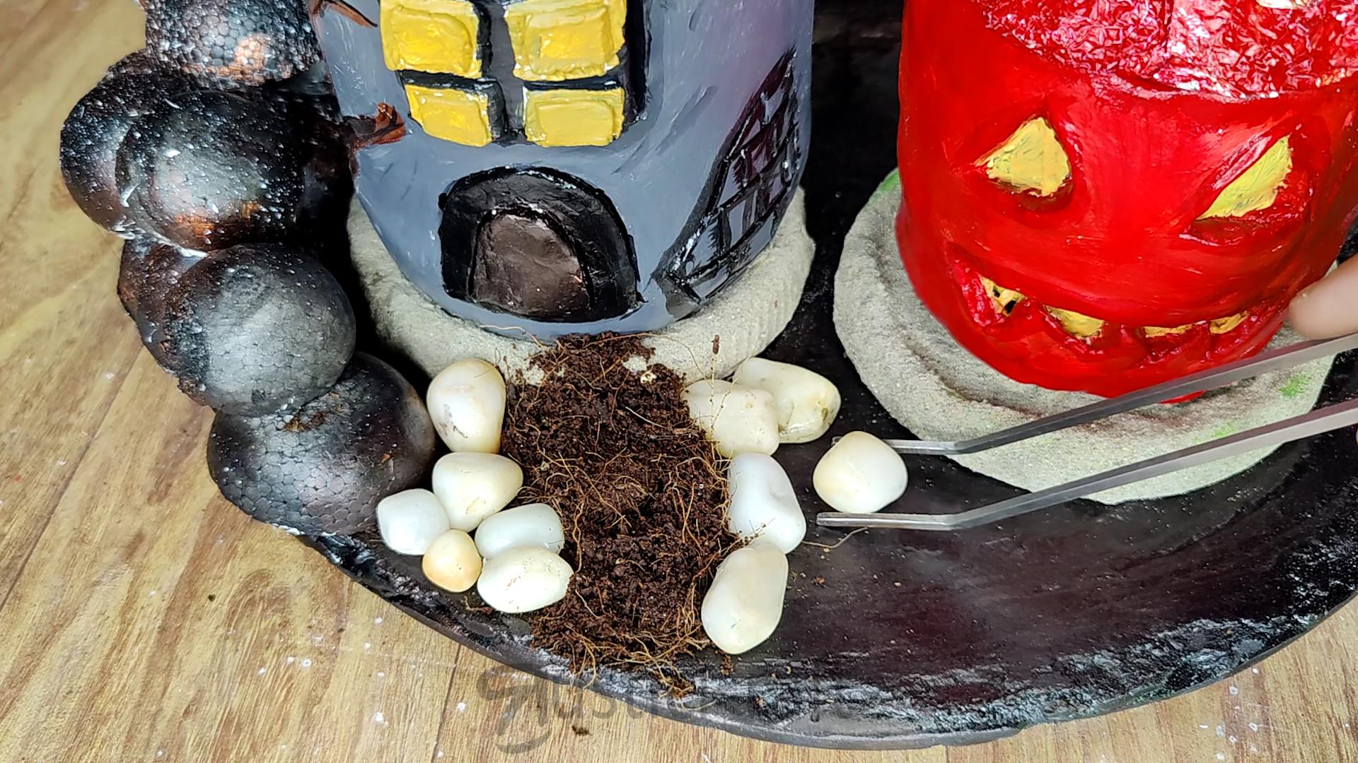 Oct_22_Hallowen Lamp_Subham_YT.00_05_19_53.Still059.jpg