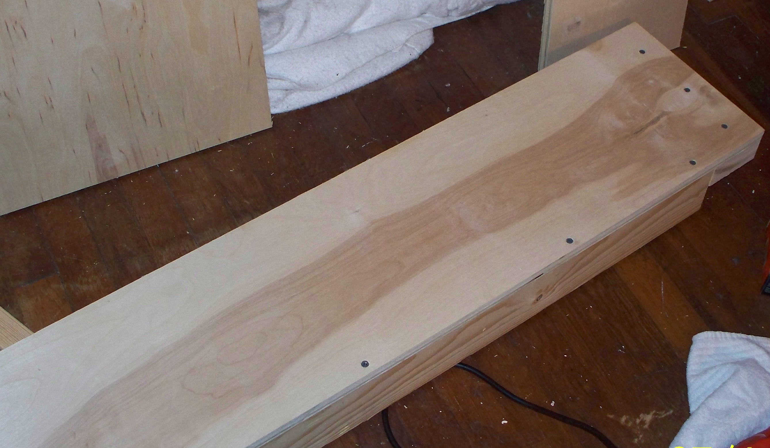 Robert's Desk 005.jpg