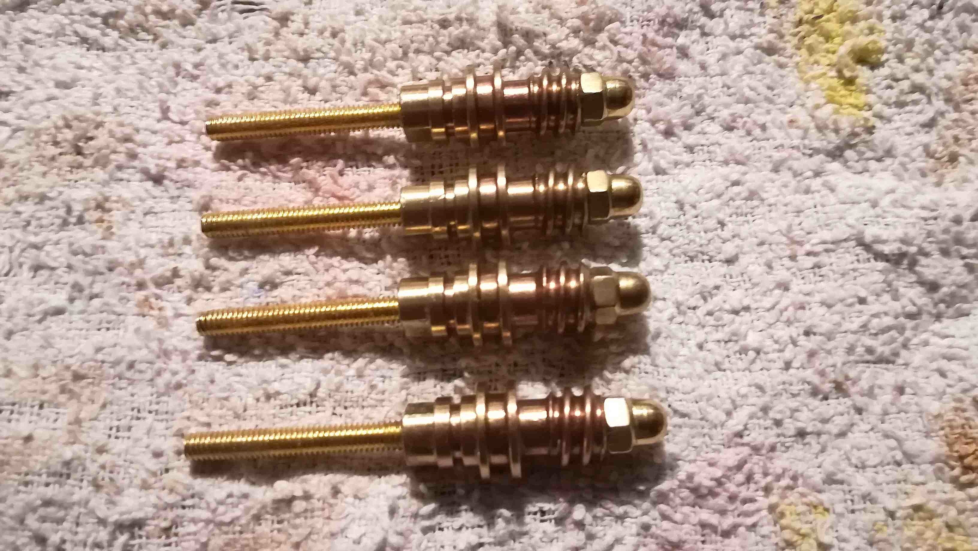 S-Special-screws for locking-2.jpg
