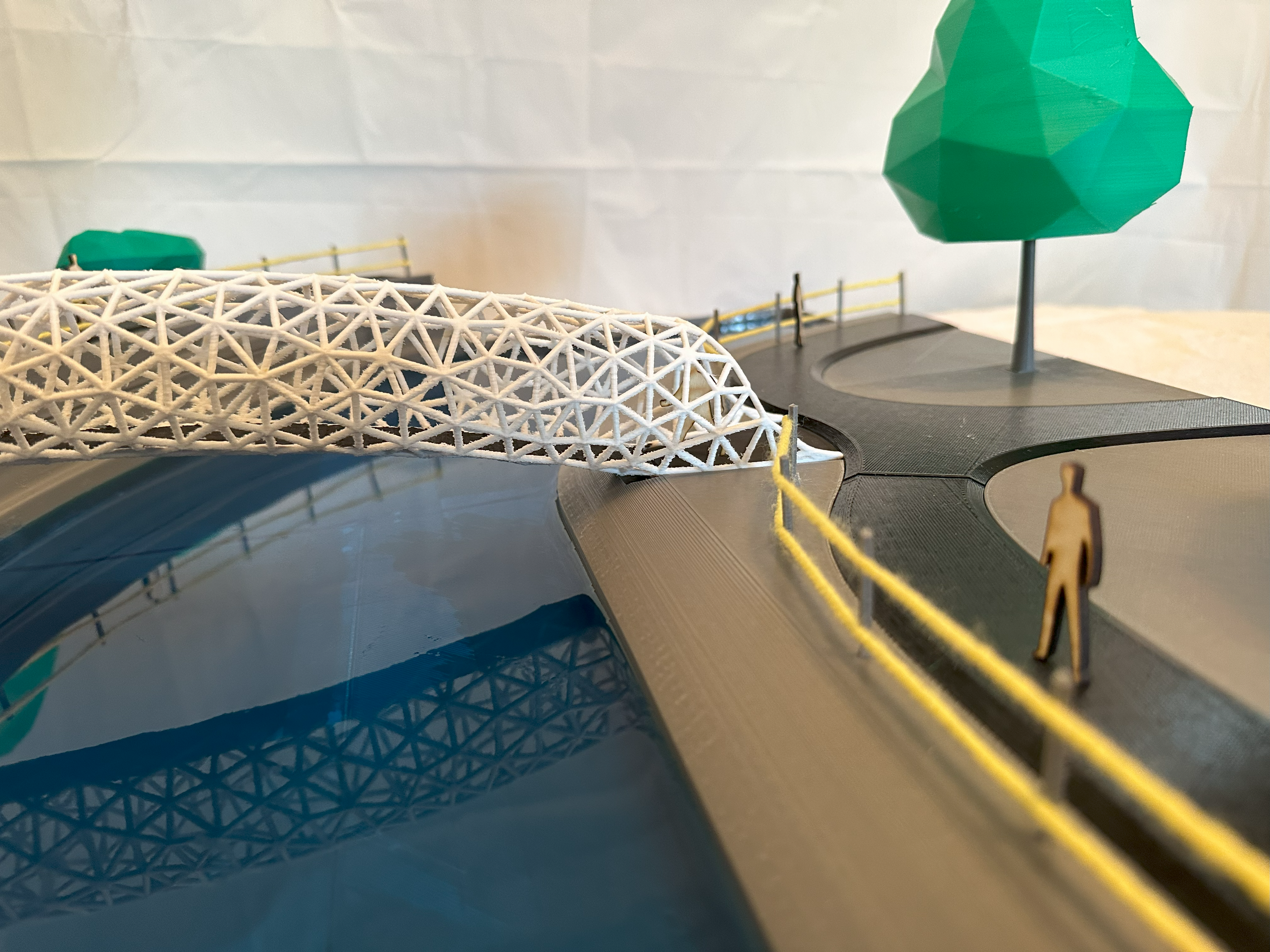 Side Person No Vine.png