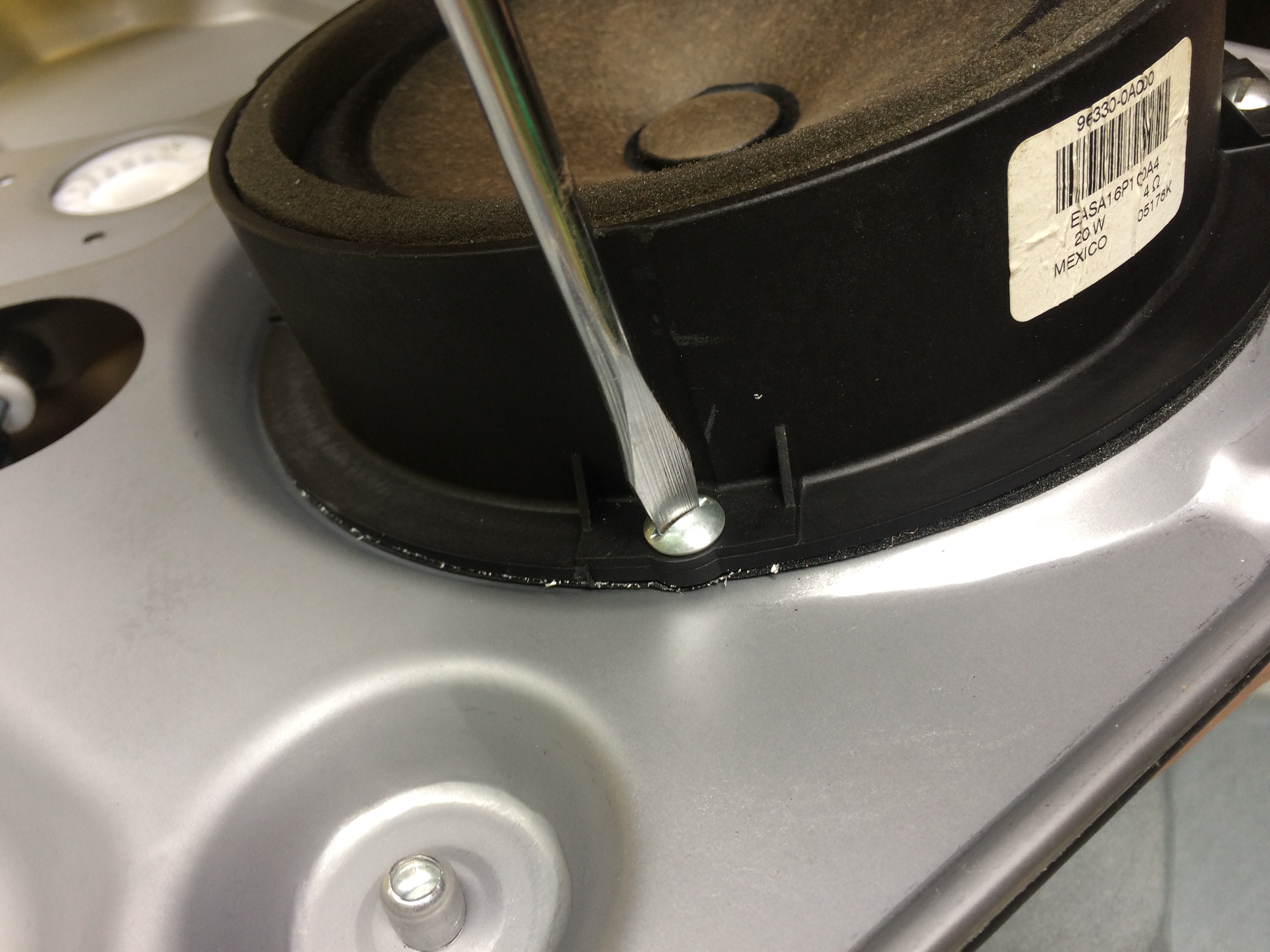 Speaker - new screws.jpeg