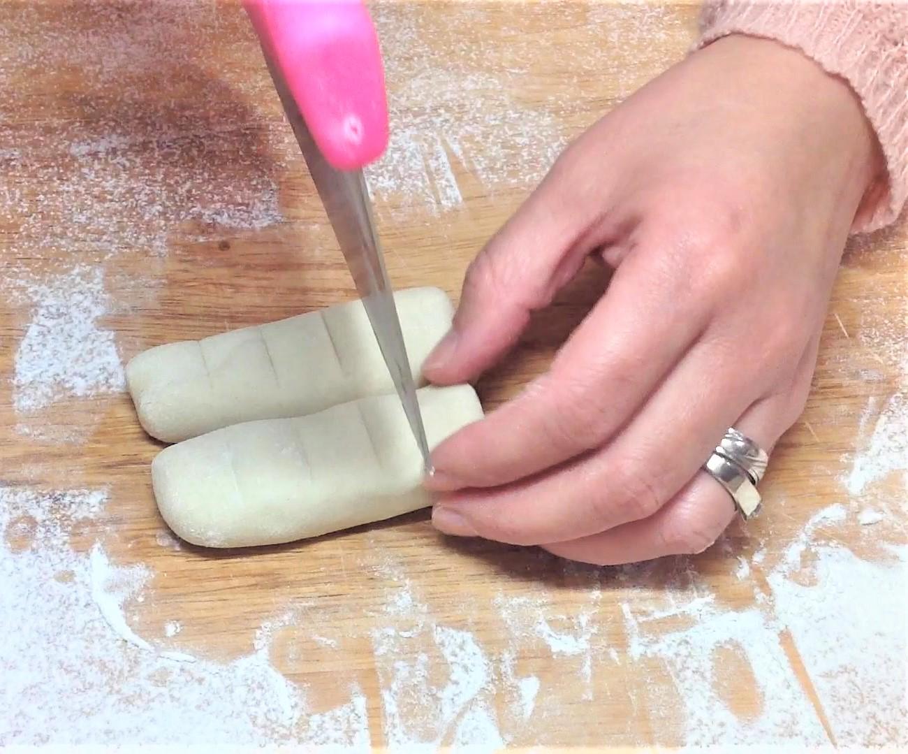 Step 3 Roll Dough - Make Wrappers Normal Speed 042 (2).jpg