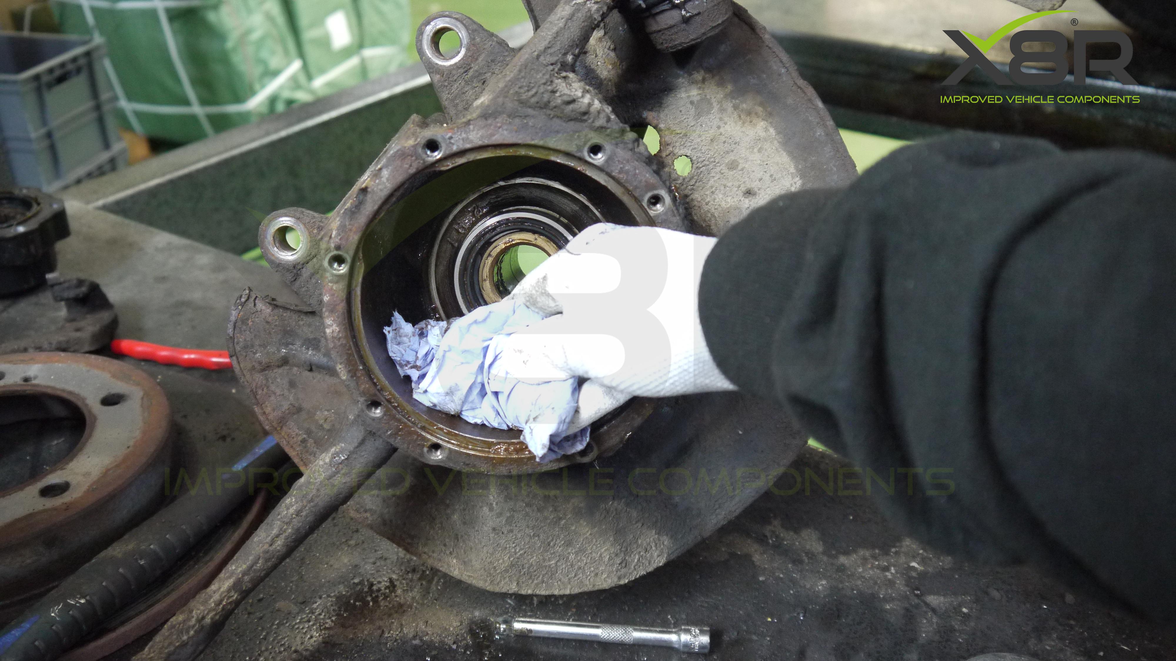 Step 7, clean old grease 2.jpg