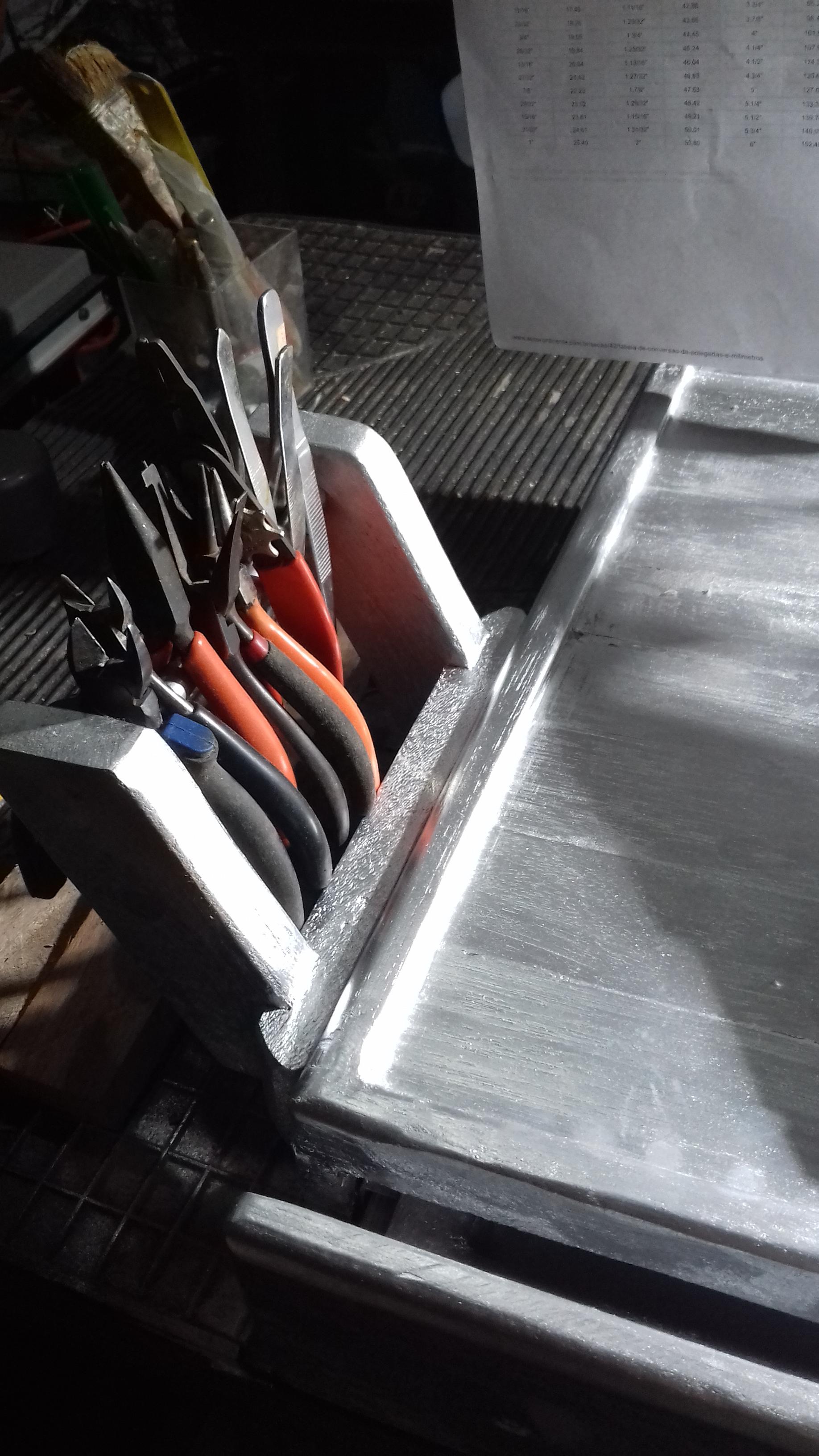 Suporte alicates 1.jpg