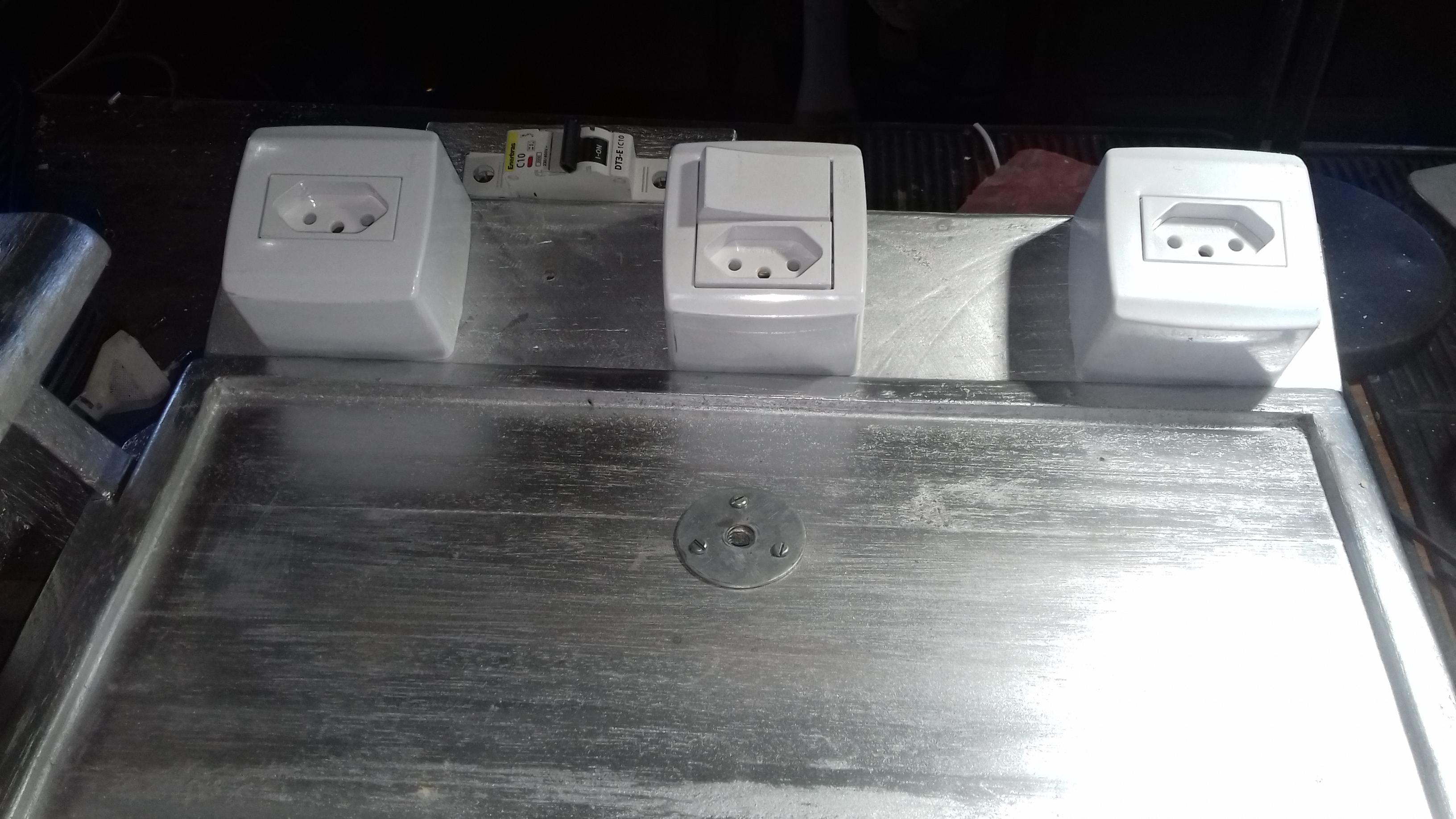 Vista das tomadas.jpg