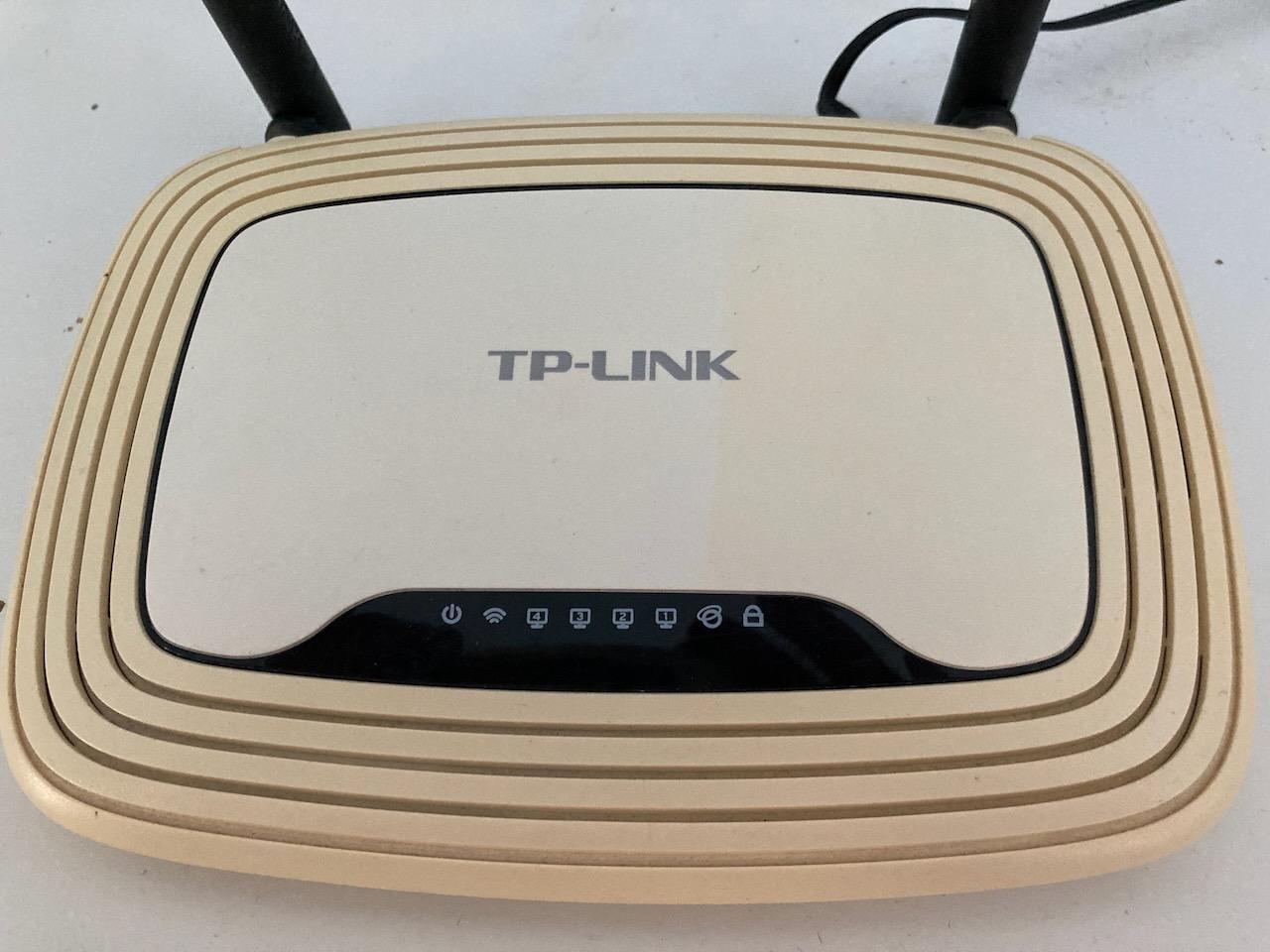 WiFi Router top.jpeg
