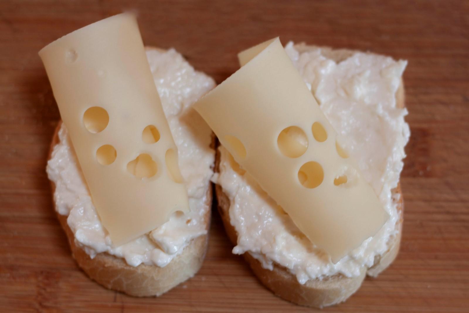 chlebicky 02 - syrovy 02.jpg