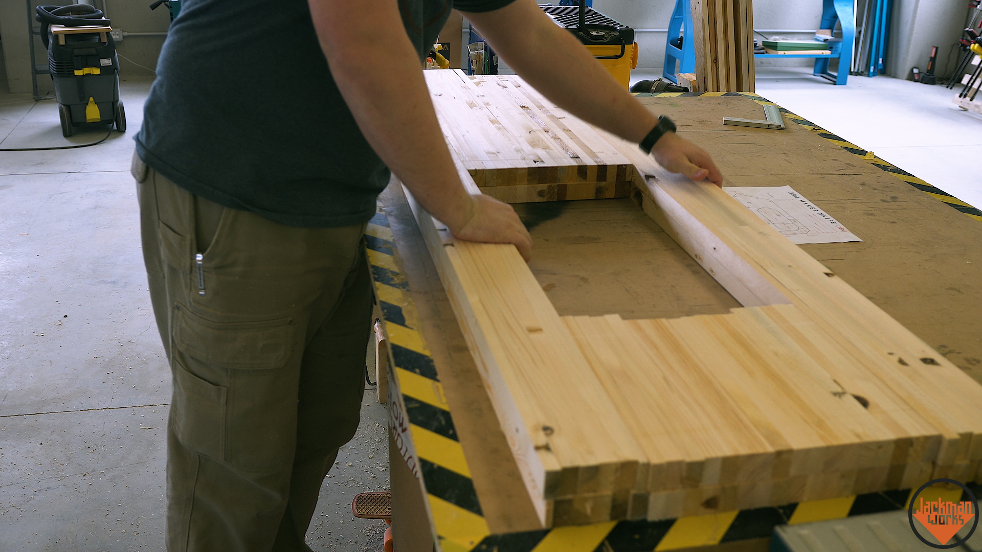 giant maker knife 11.jpg