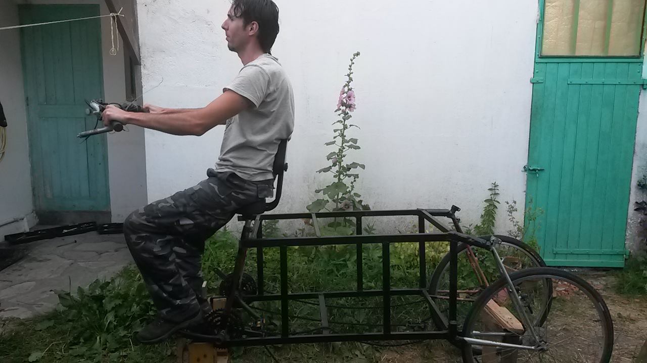 grand velo en construction.jpg