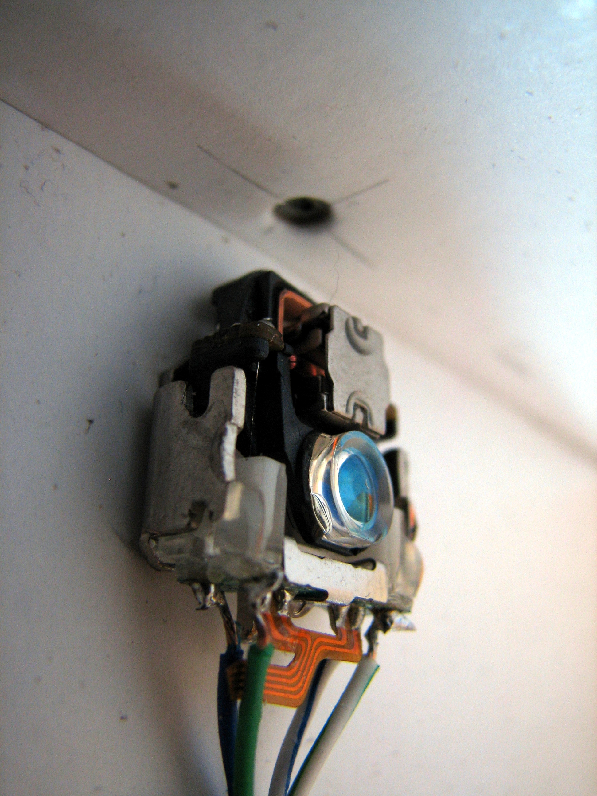 laser-tags-actuator-closeup-too.jpg