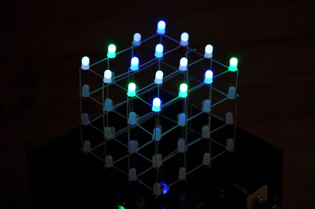 led cube gb2.jpg