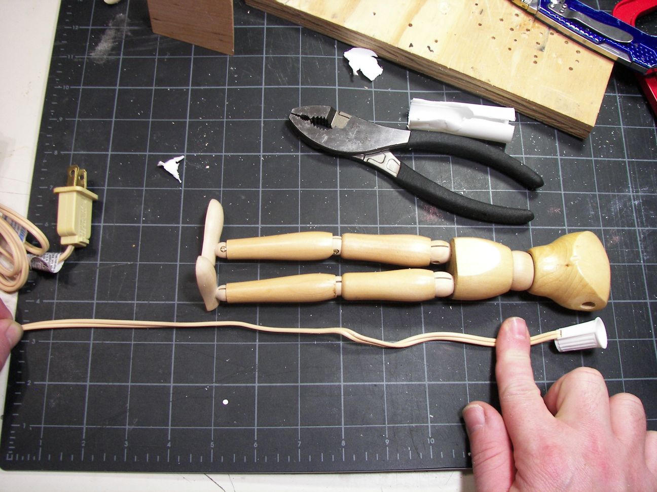 mankin lamp build B 014.jpg