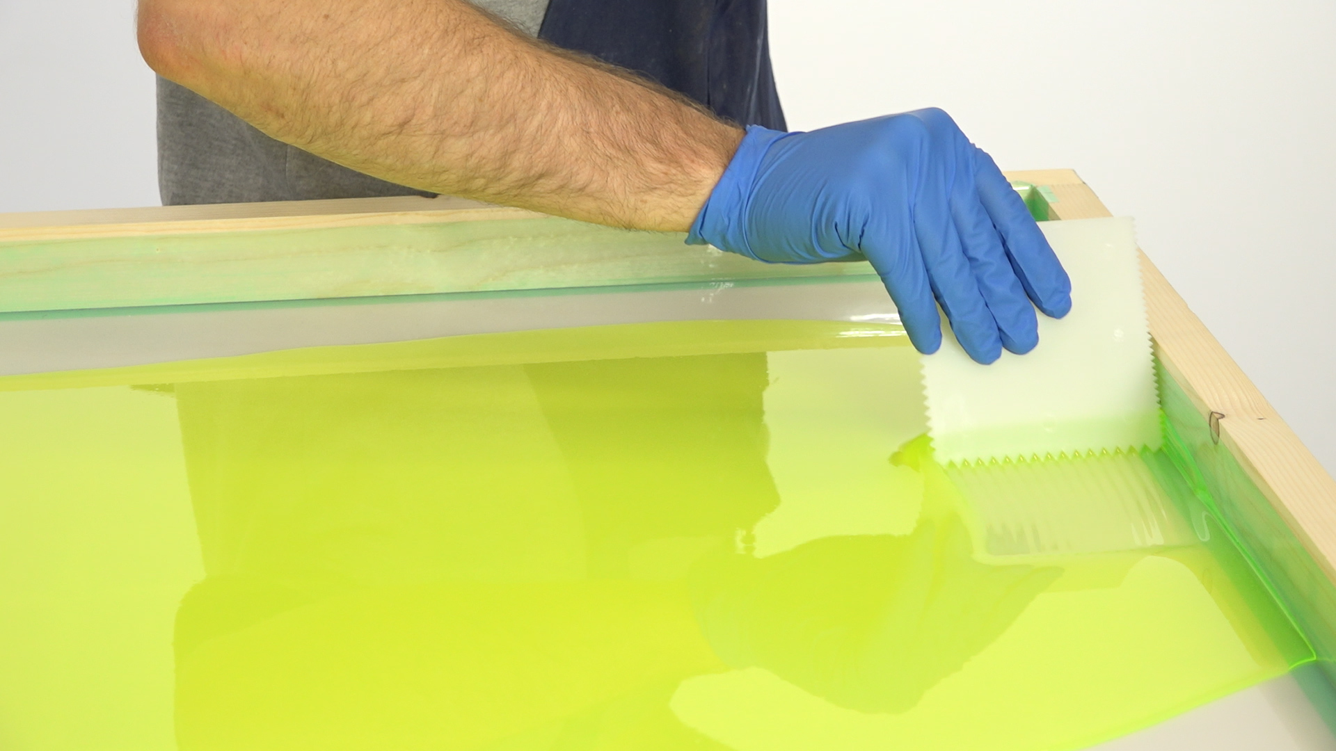 notched spreader.jpg