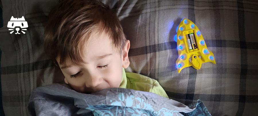 rocket-night-light-for-kids-14.jpg