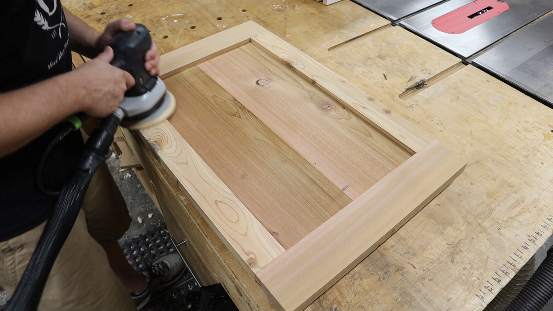 sanding panels flush.bmp