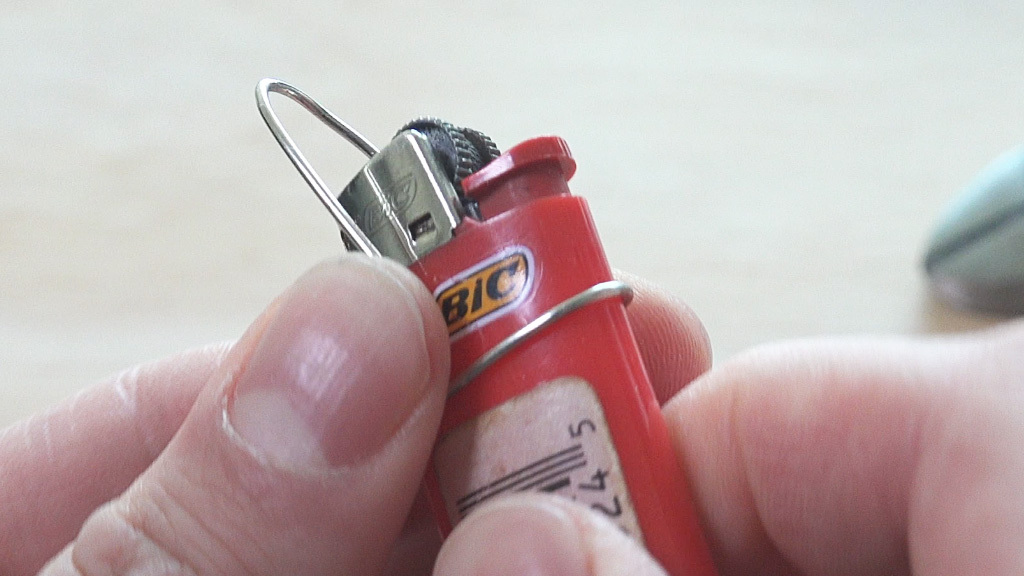 self-cleaning-button-pusher-lighter-mod_instructables-Image_19.jpg