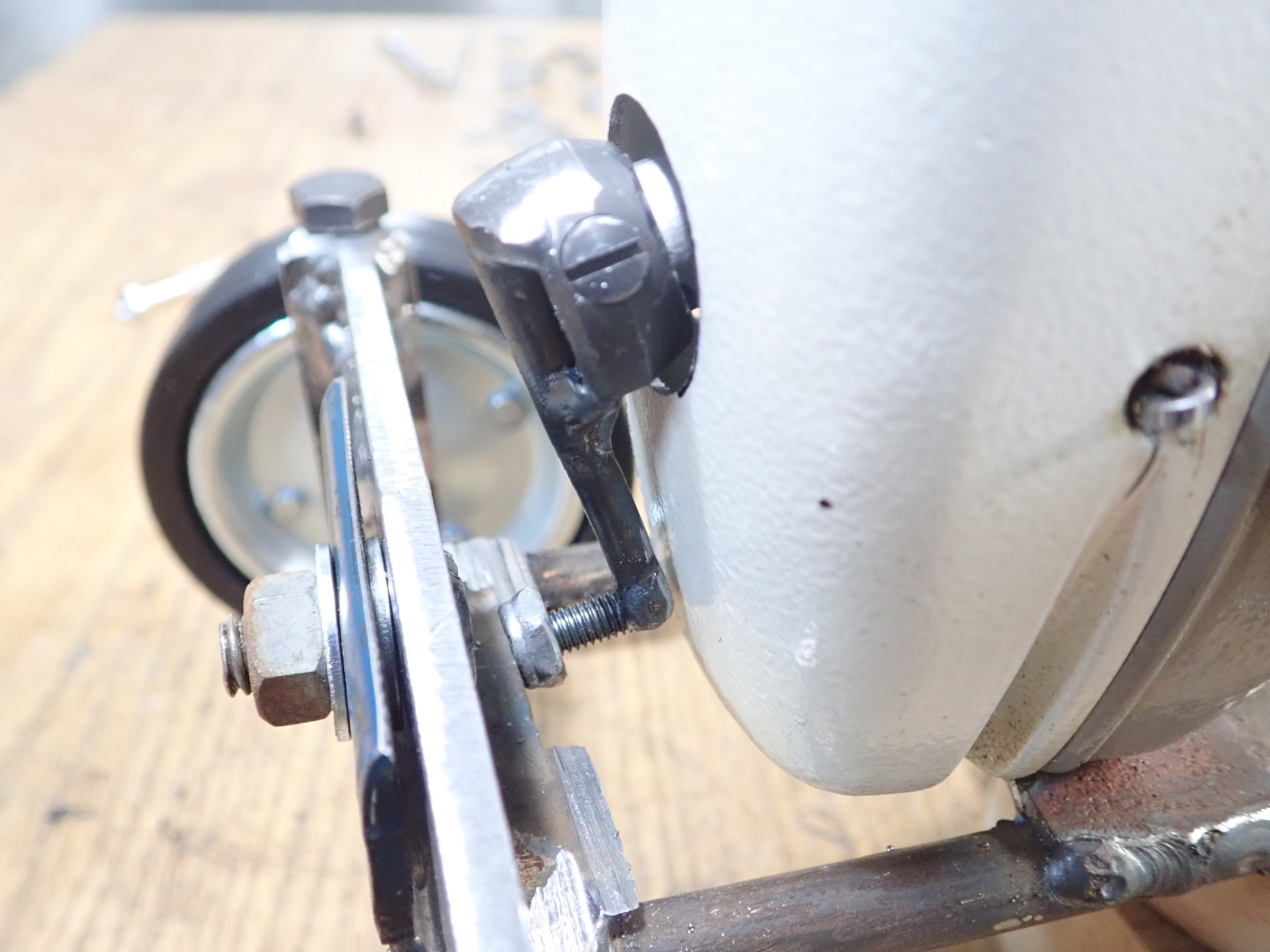 sewing machine tractor (131).JPG