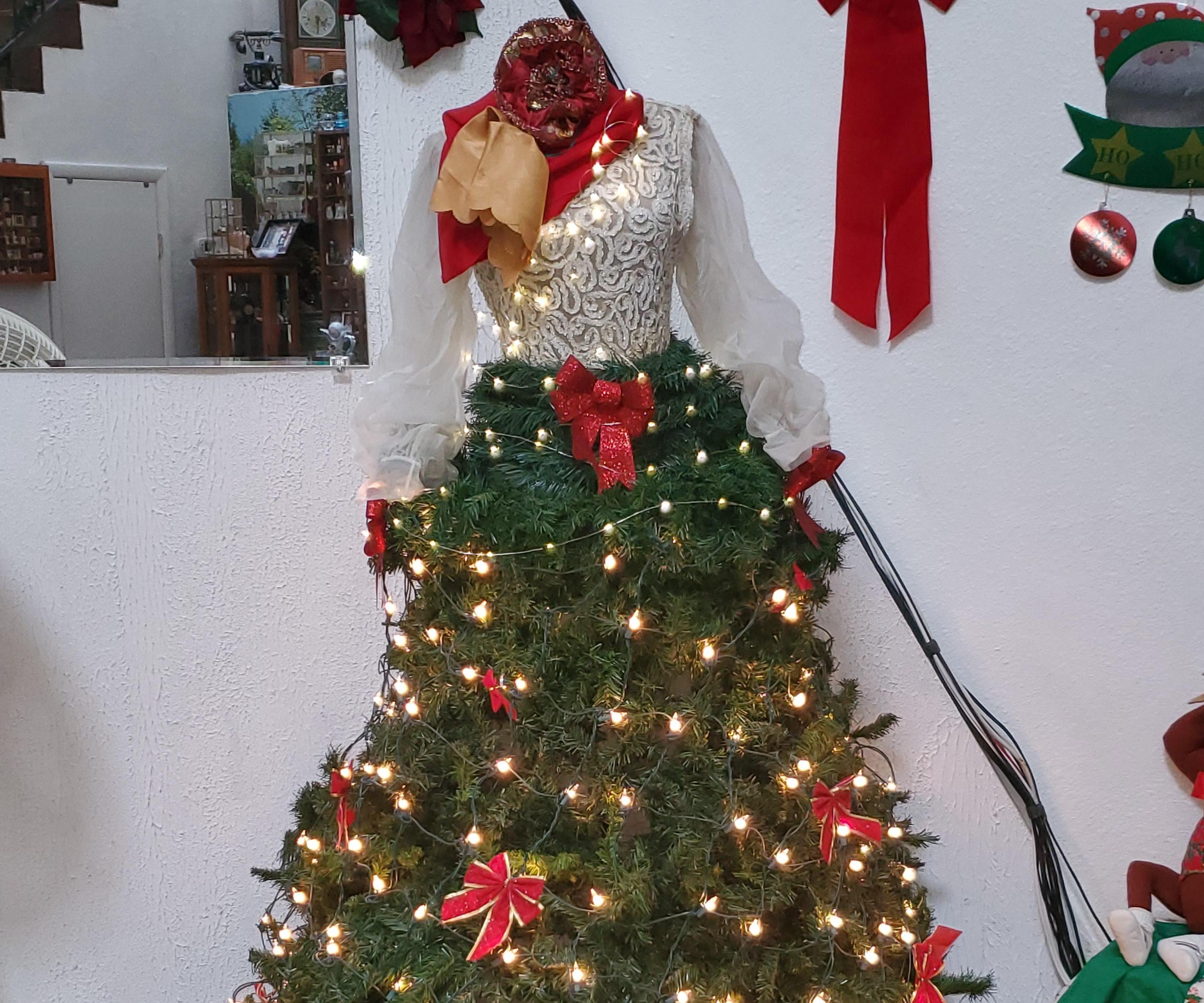 Mannequin Christmas Tree
