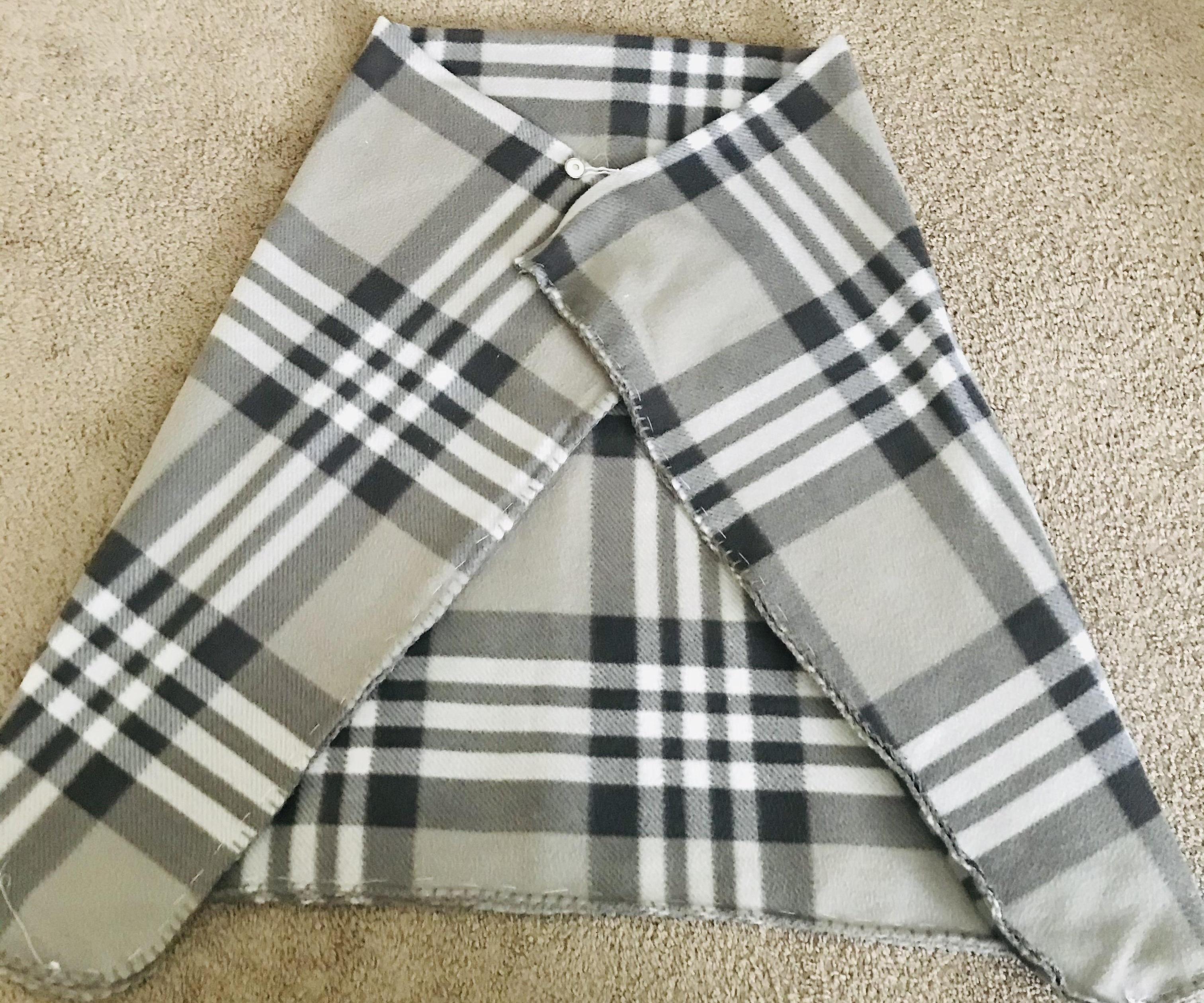 How to Make a Blanket Into a Winter Cape!
