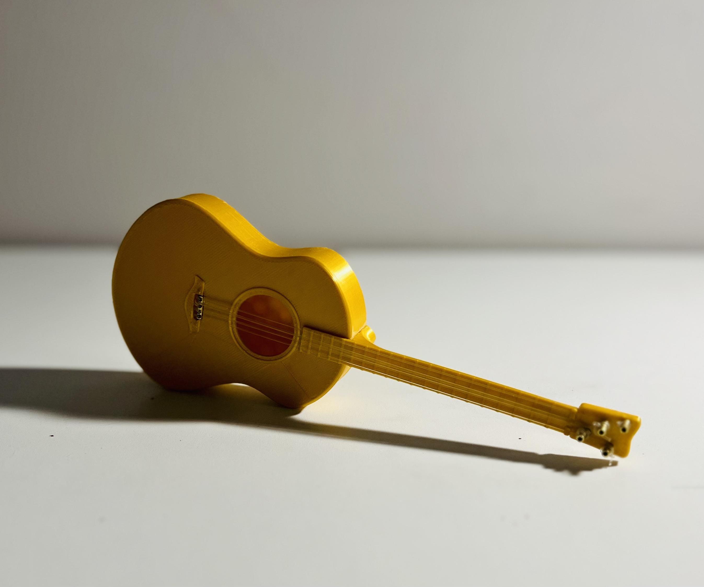 Working Mini Ukulele