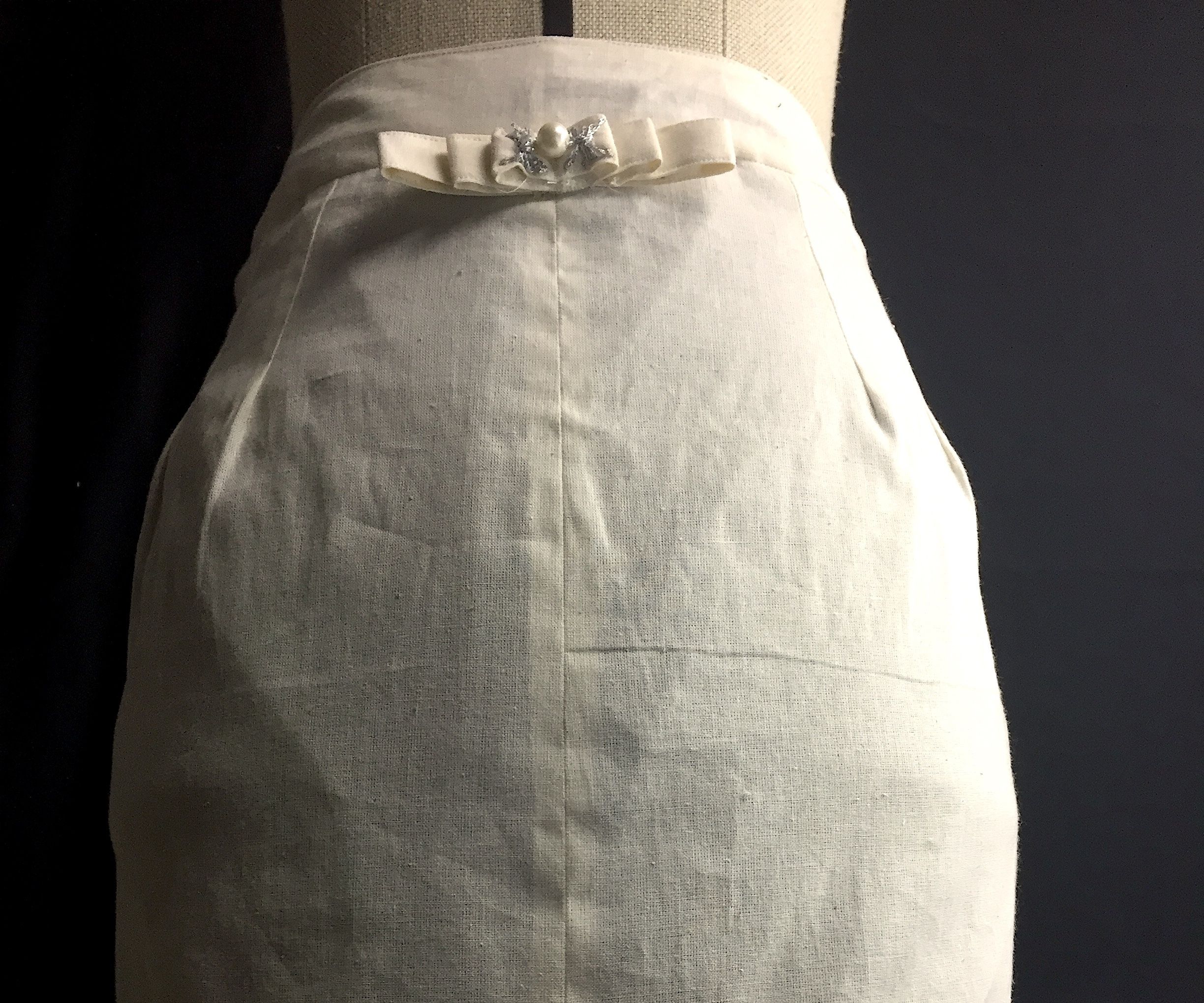 DIY TAILORED STRAIGHT SKIRT 