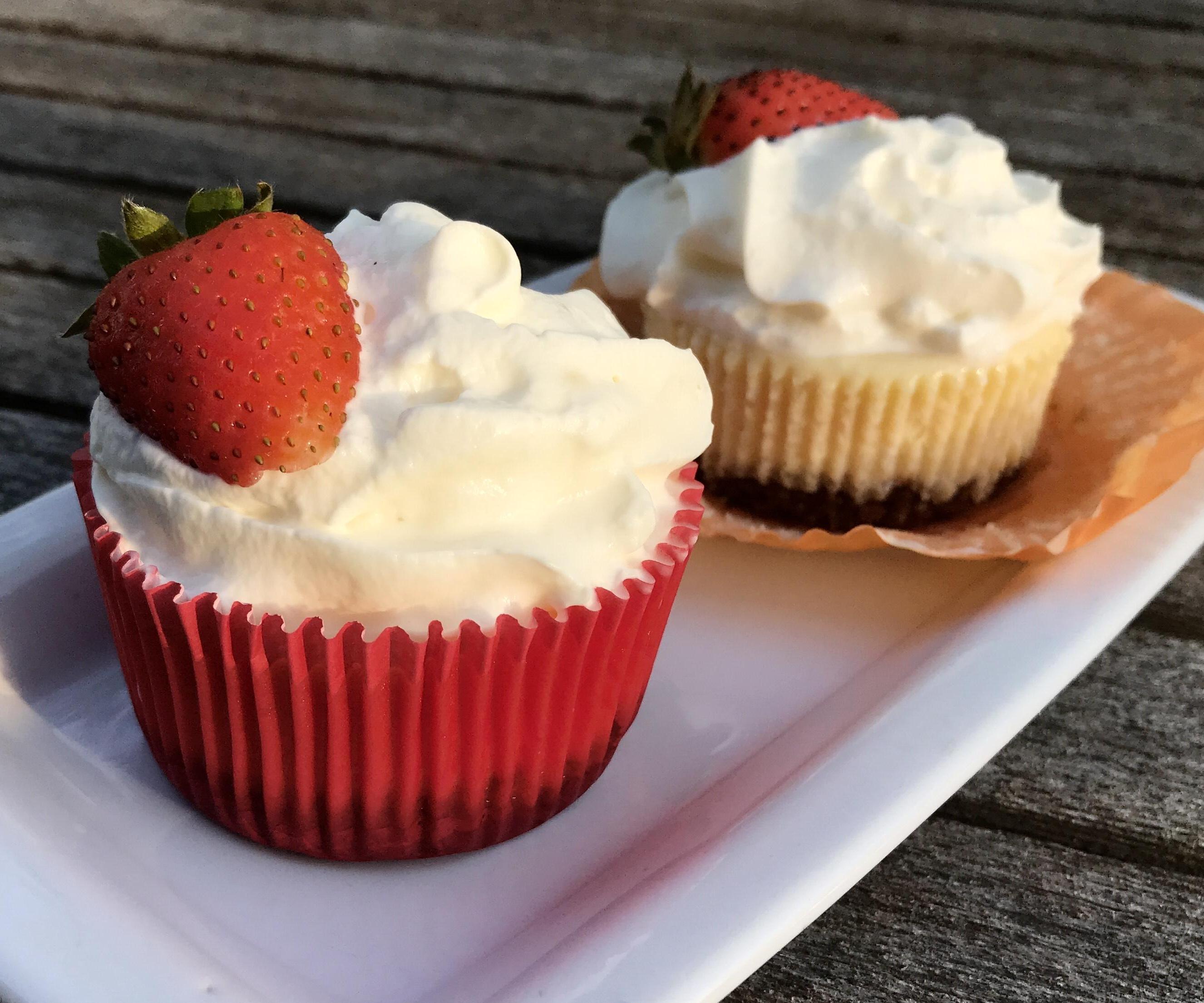 Classic Mini Cheesecakes