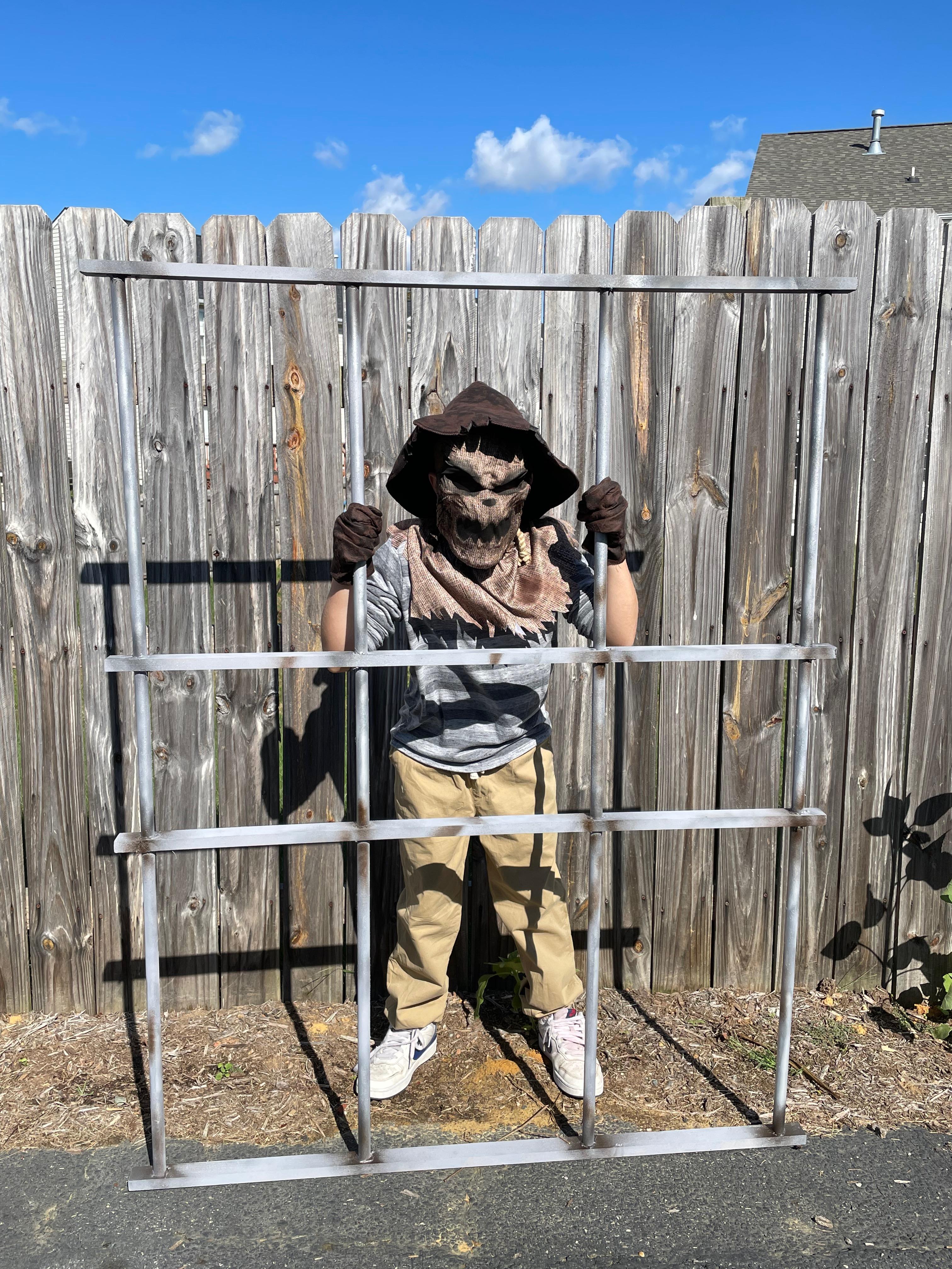 Spooky Halloween Cage!