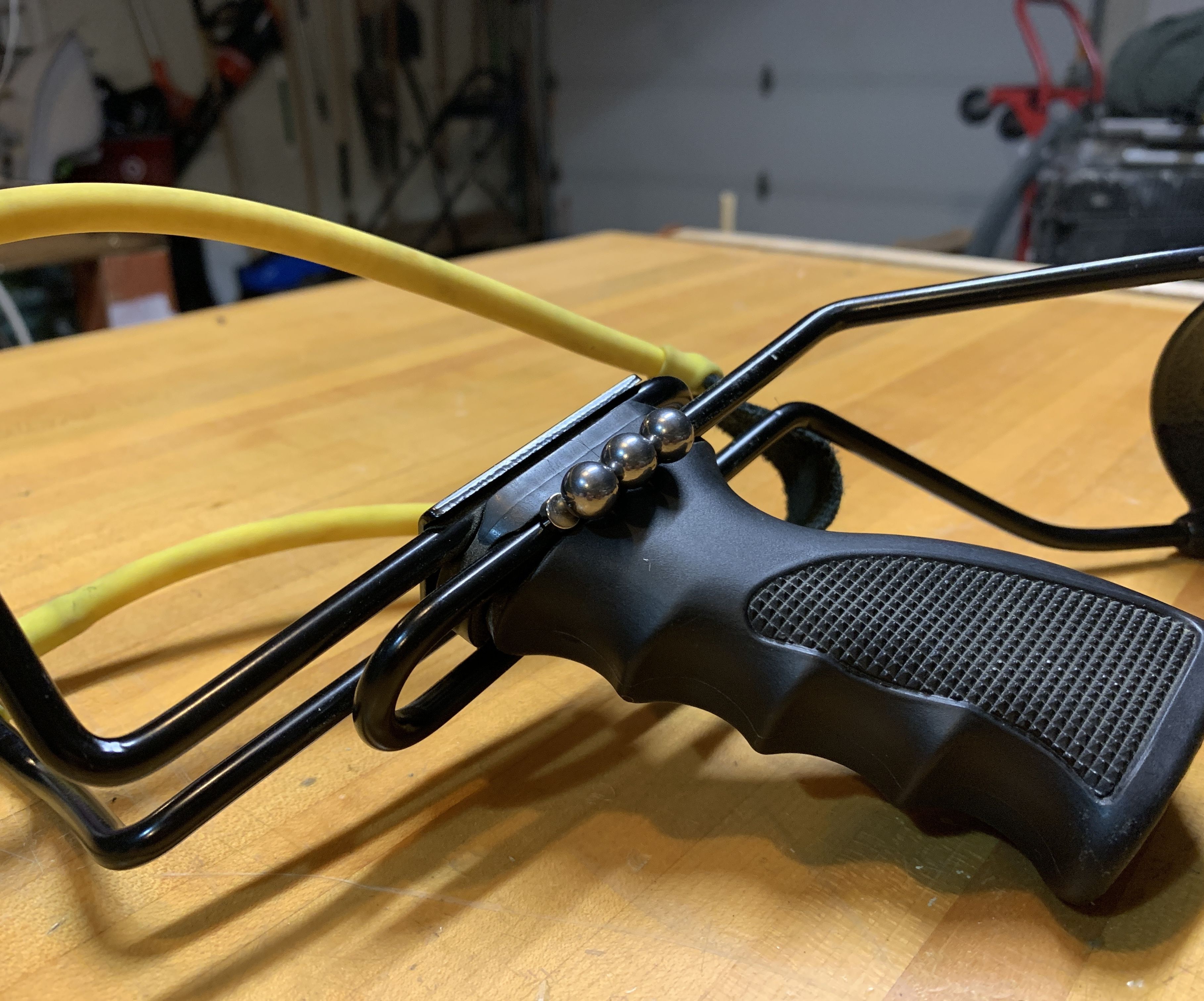 Slingshot Ammo Fixture