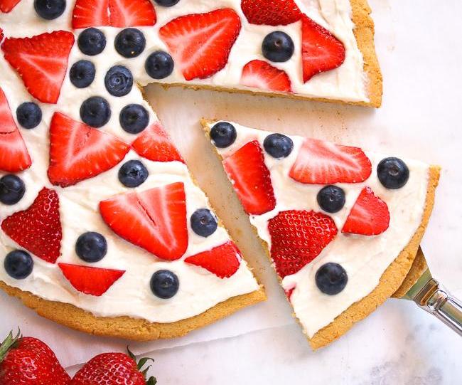 Sugar Cookie Fruit Pizza