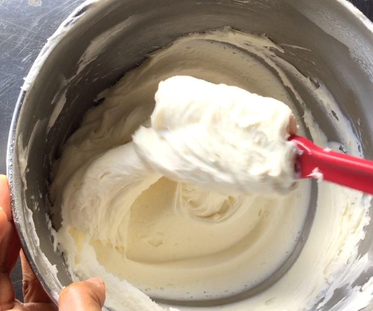 Easy Buttercream Icing