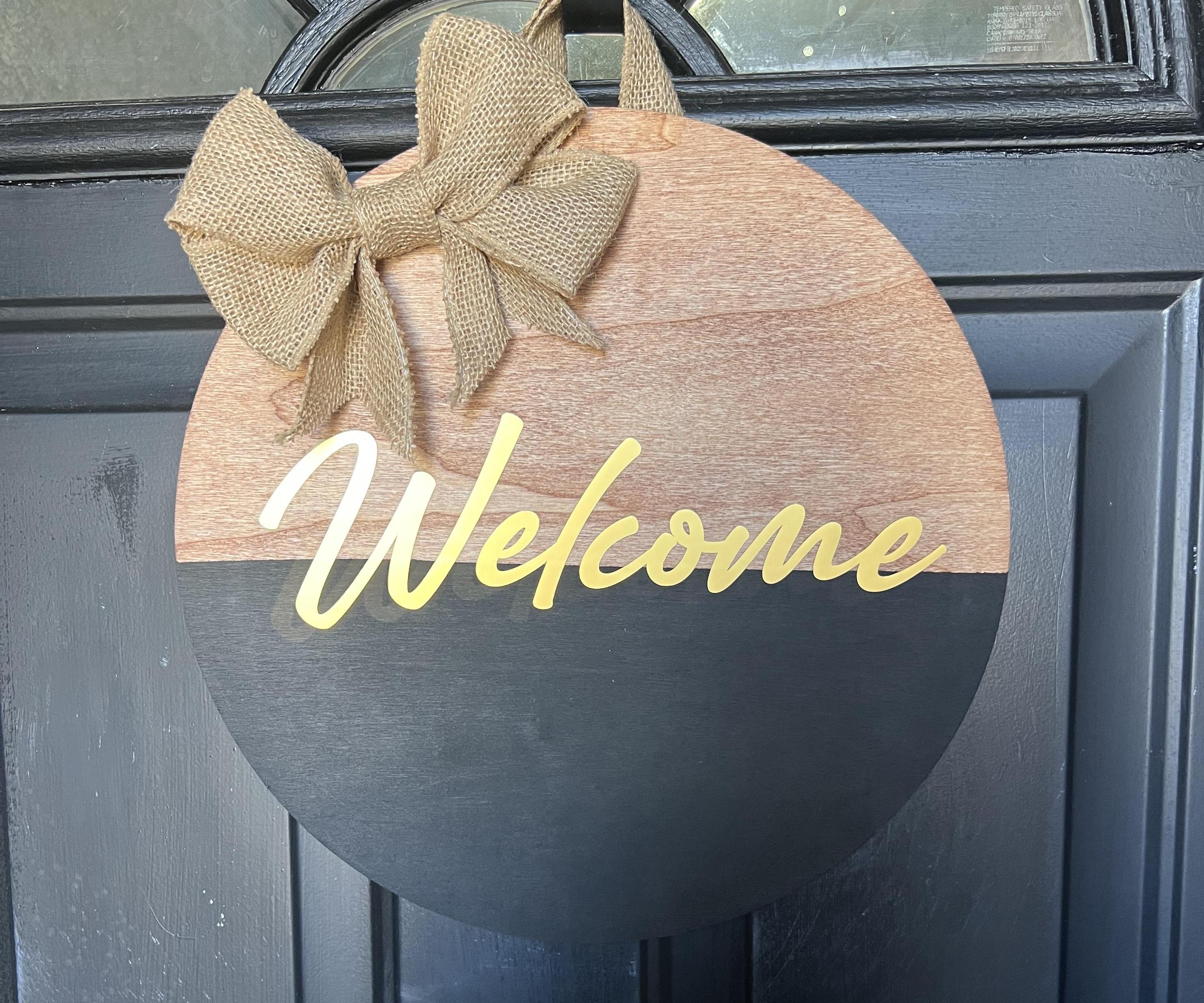 DIY Decorative Door Hanger by Elizabeth Roberts