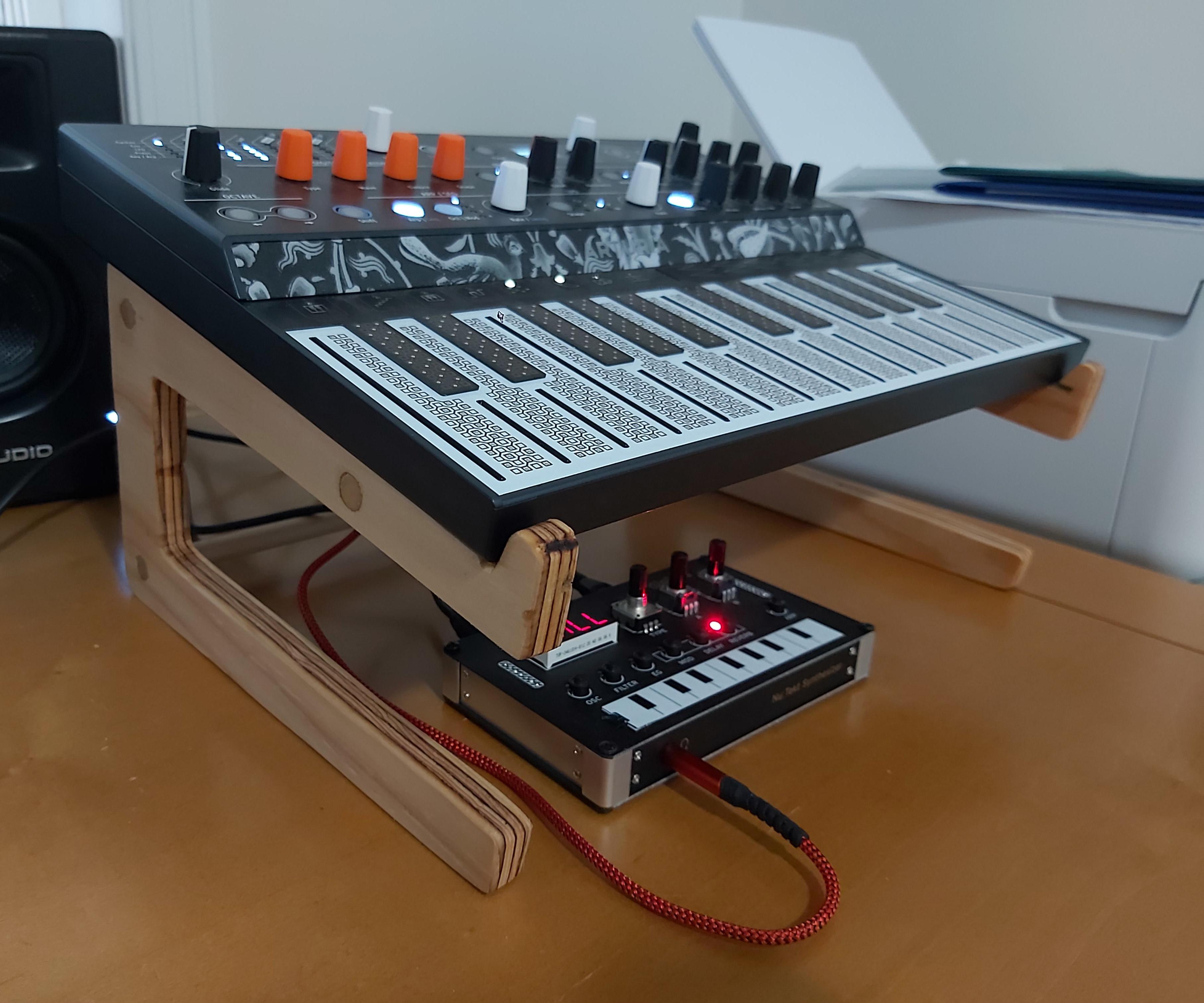 Microfreak Stand / Small Synth Stand / Laptop Stand