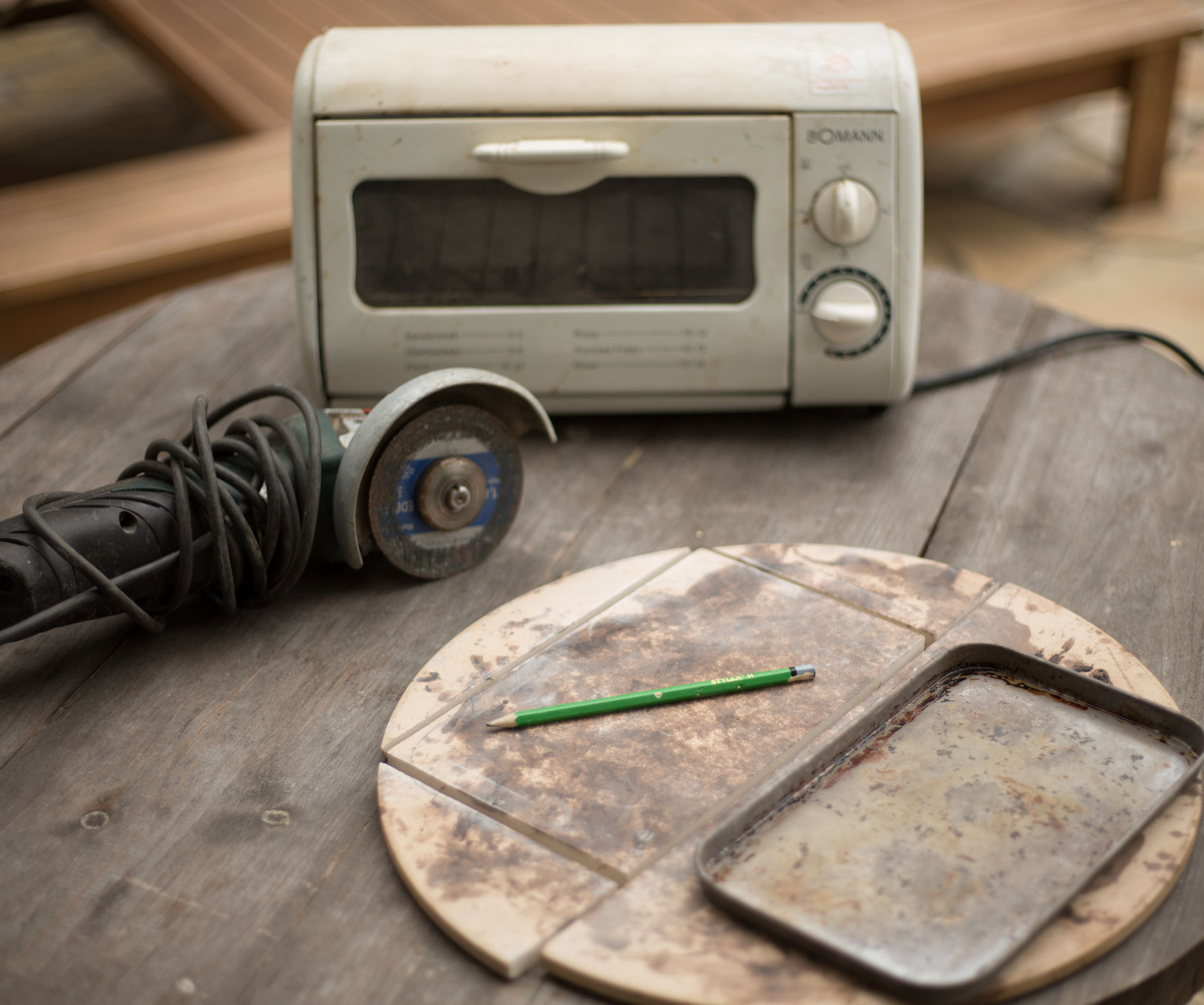 Improvising a Tiny Pizza Oven