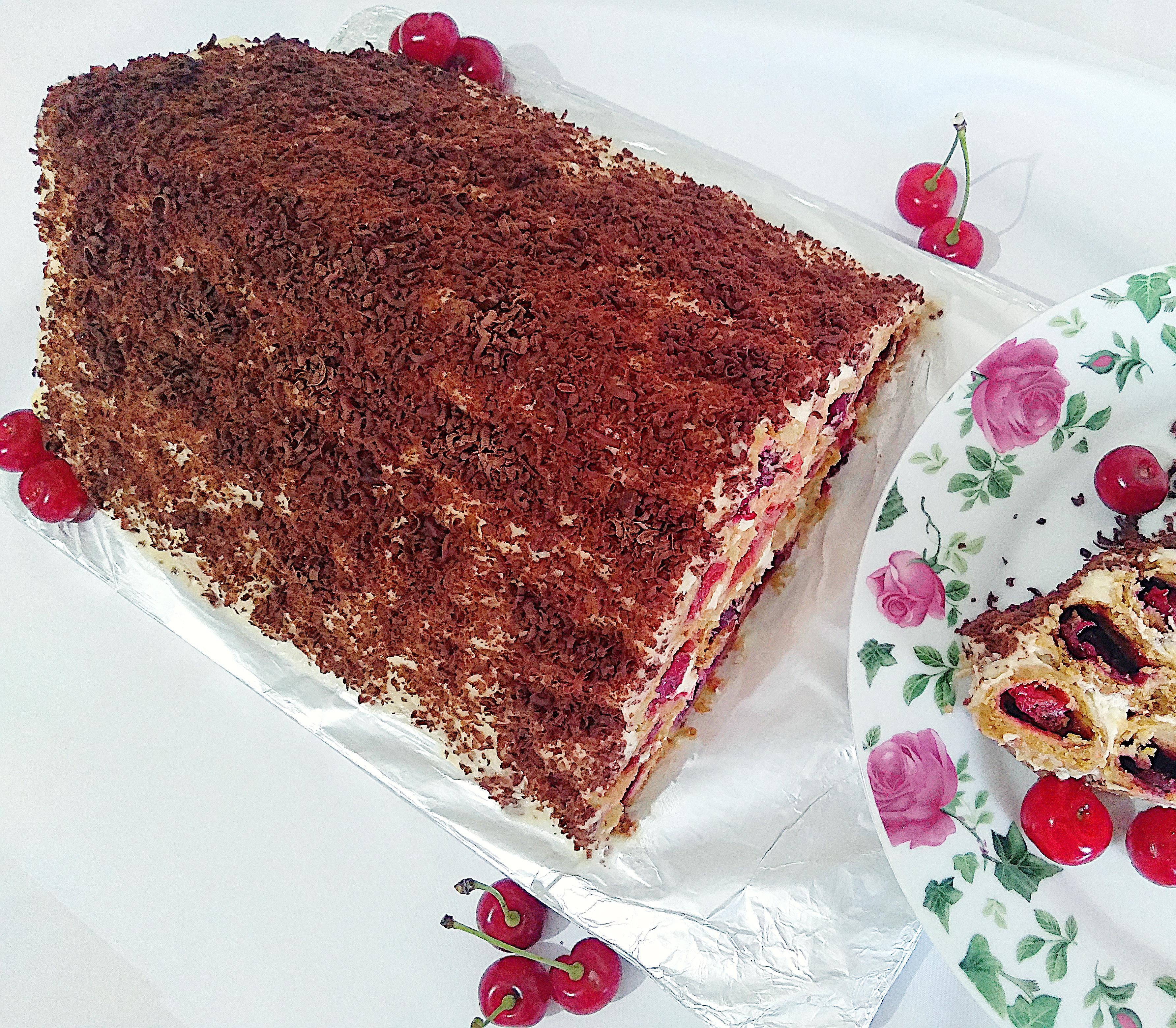 Monastery Hut / Cusma Lui Guguta Traditional Ukrainian / Moldavian Cake