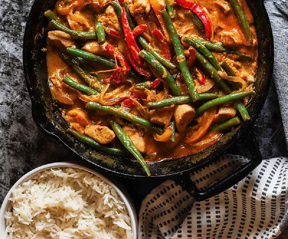 COCONUT THAI CURRY CHICKEN