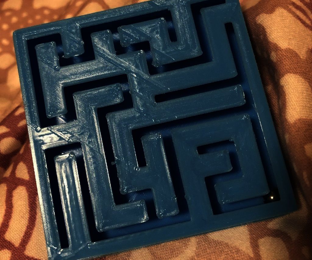 3D Printed Maze With Captive Ball Bearing