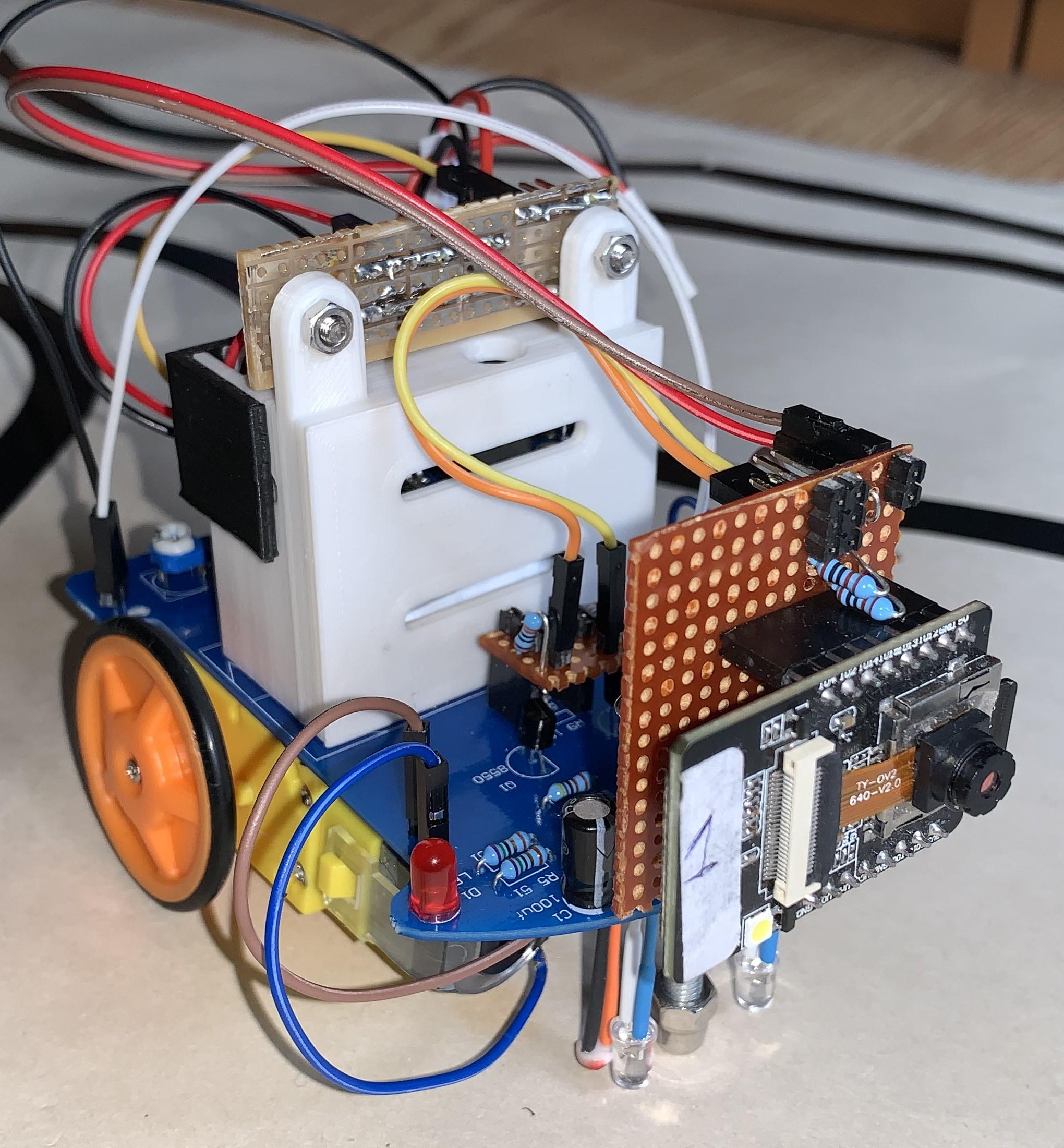 Line Follower With ESP32-CAM L0Cost Robot Controller for FPV